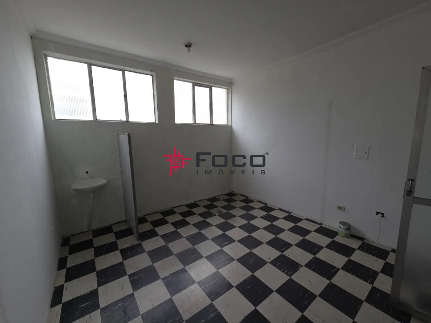 Alugar Comercial / Sala Comercial em S&atilde;o Jos&eacute; dos Campos R$ 600,00 - Foto 29