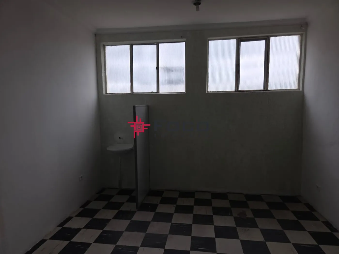 Alugar Comercial / Sala Comercial em S&atilde;o Jos&eacute; dos Campos R$ 600,00 - Foto 30
