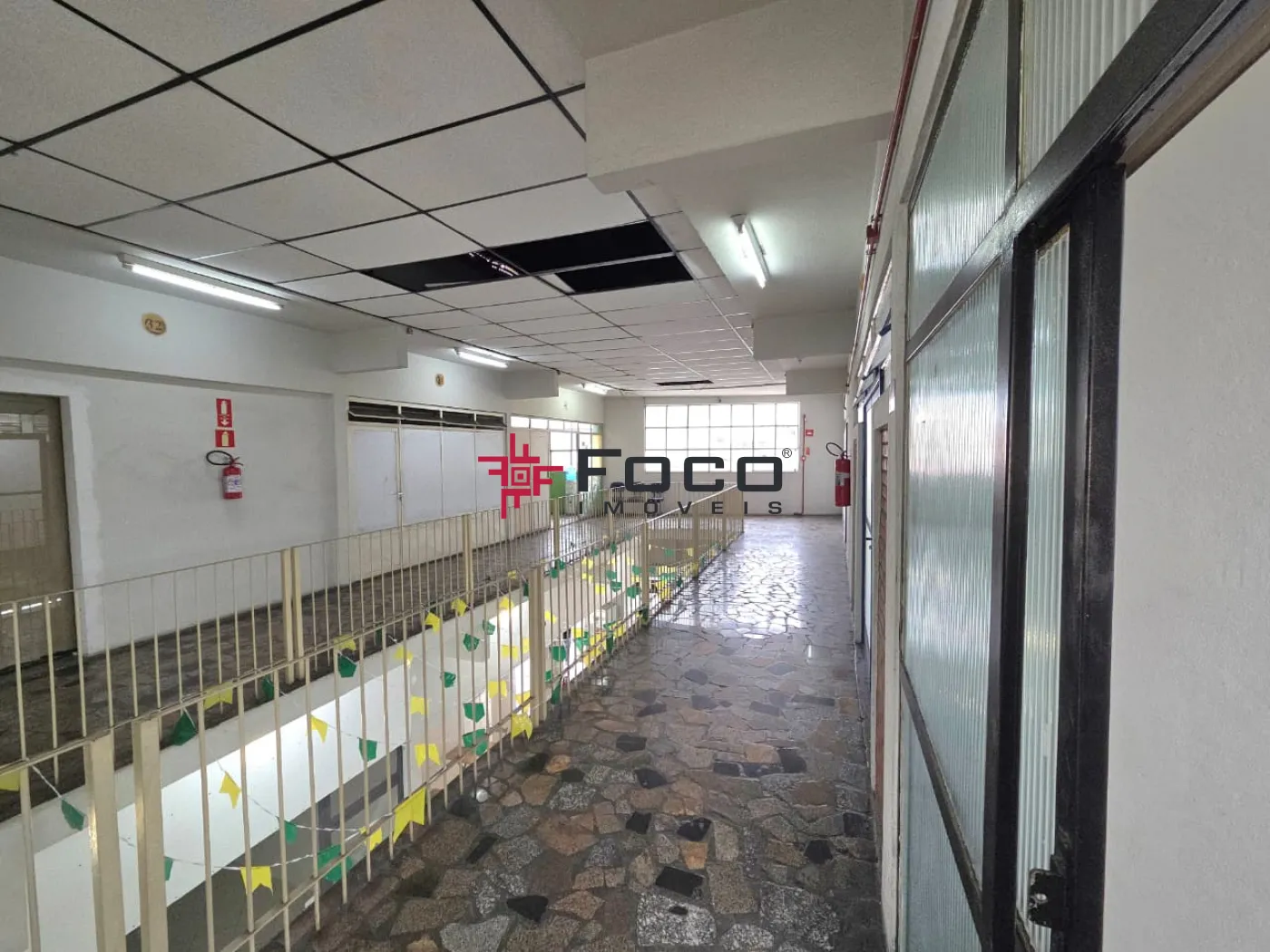 Alugar Comercial / Sala Comercial em S&atilde;o Jos&eacute; dos Campos R$ 600,00 - Foto 32