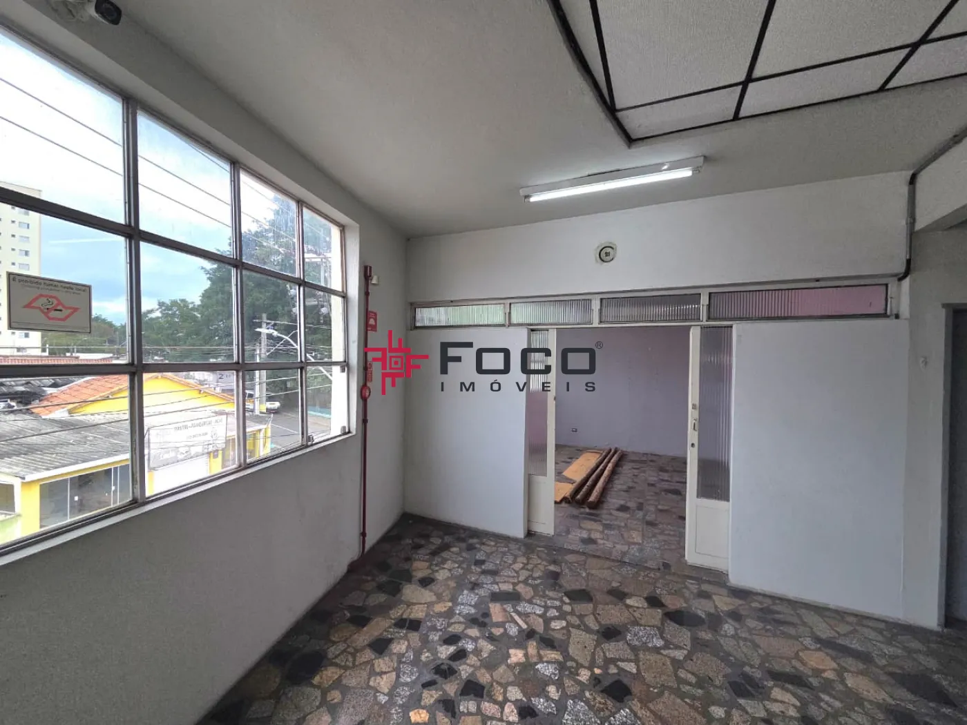 Alugar Comercial / Sala Comercial em S&atilde;o Jos&eacute; dos Campos R$ 600,00 - Foto 3