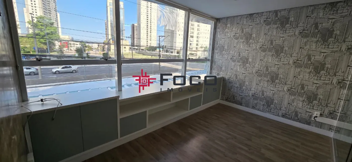 Alugar Comercial / Loja em S&atilde;o Jos&eacute; dos Campos R$ 7.500,00 - Foto 18