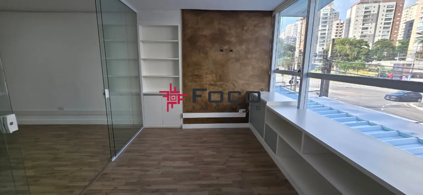 Alugar Comercial / Loja em S&atilde;o Jos&eacute; dos Campos R$ 7.500,00 - Foto 17