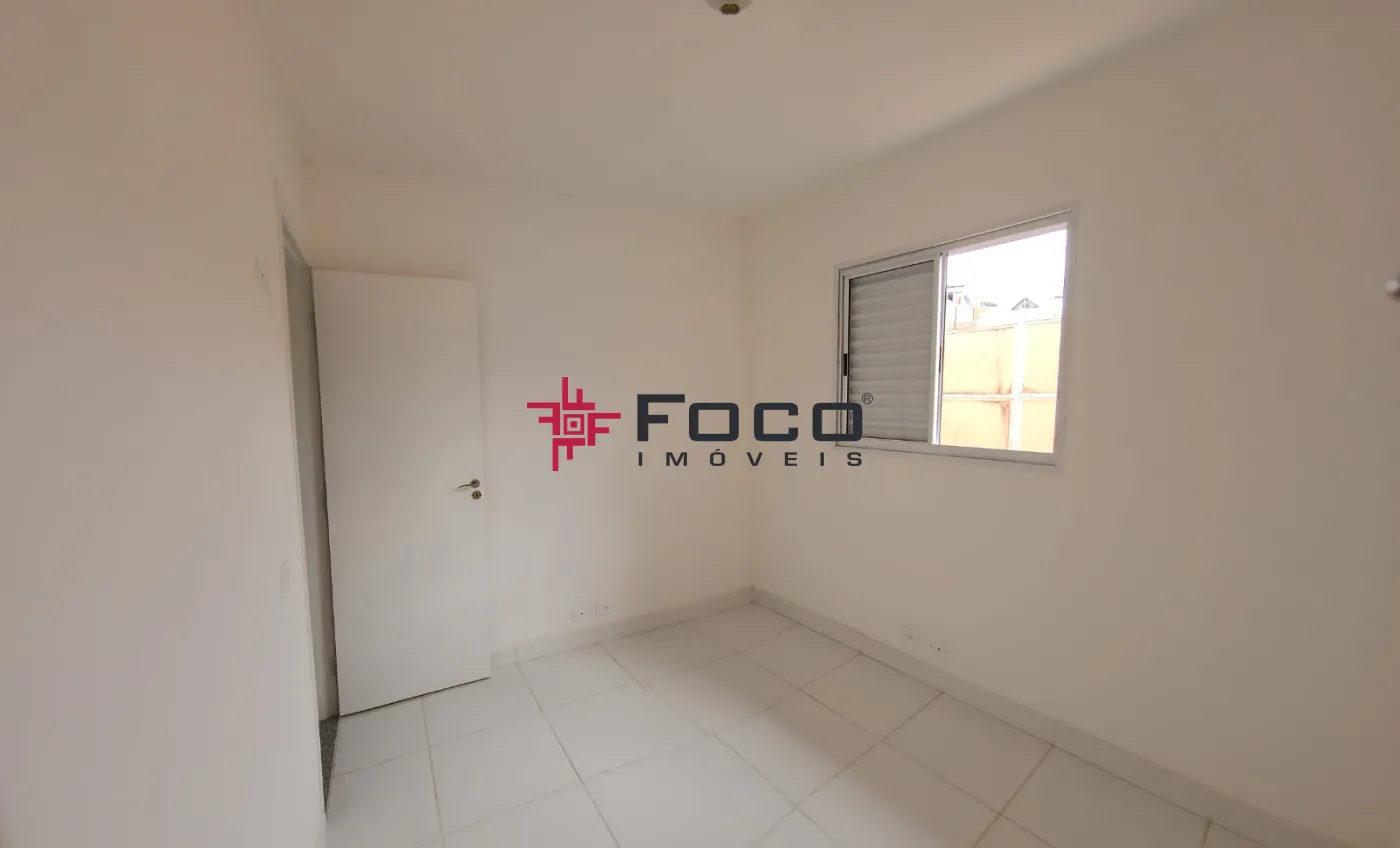 Alugar Casa / Condom&iacute;nio em S&atilde;o Jos&eacute; dos Campos R$ 2.500,00 - Foto 3