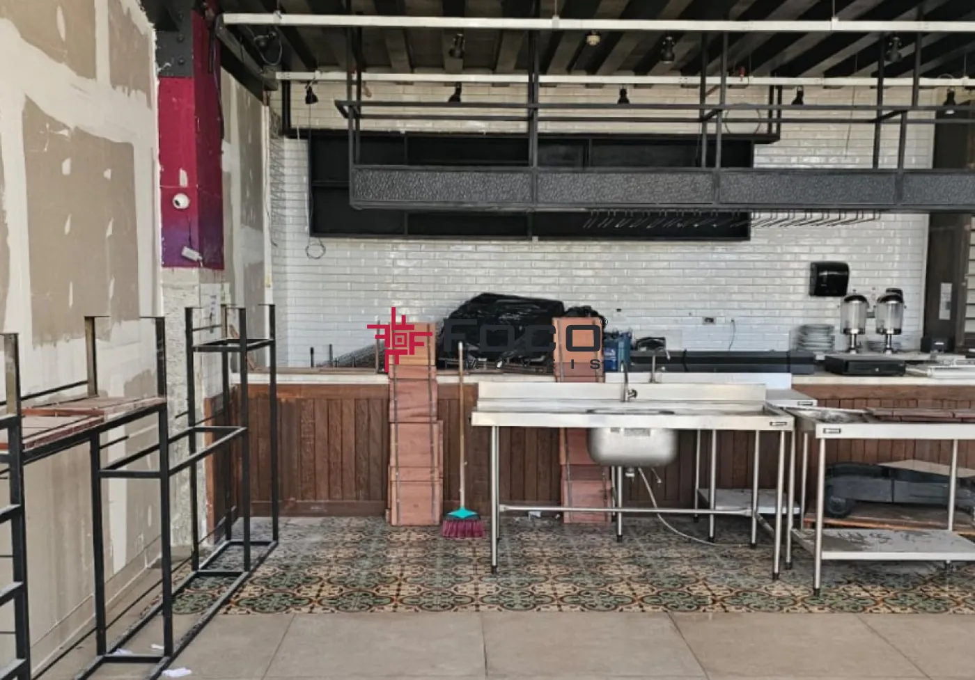 Alugar Comercial / Sal&atilde;o em Condom&iacute;nio em S&atilde;o Jos&eacute; dos Campos R$ 26.000,00 - Foto 4