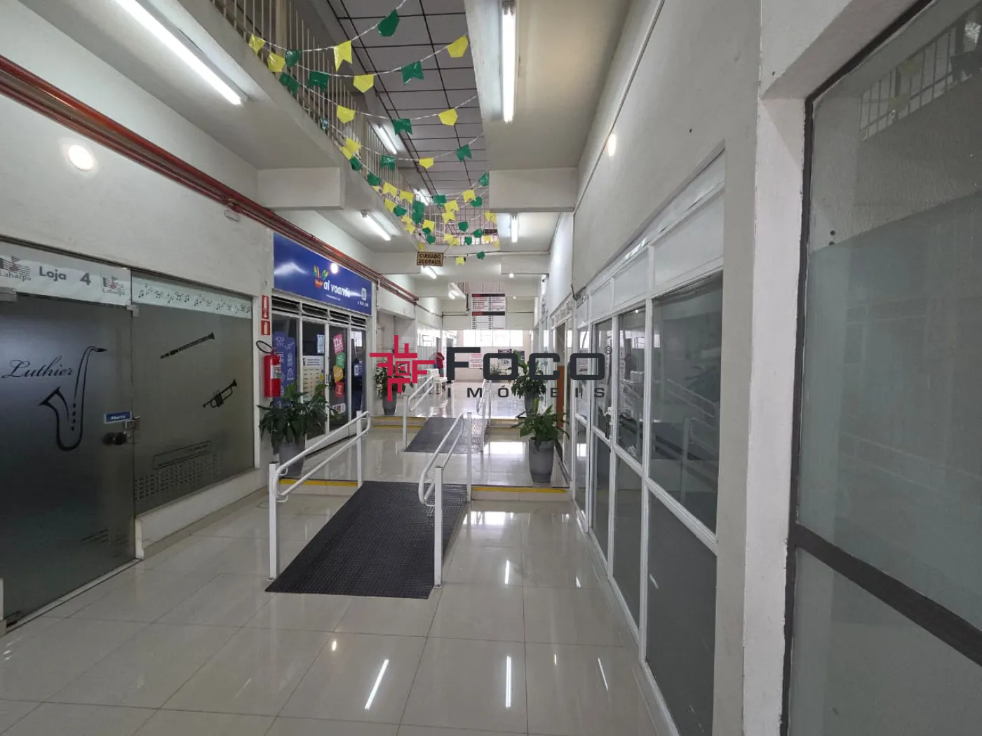 Alugar Comercial / Sala em S&atilde;o Jos&eacute; dos Campos R$ 3.000,00 - Foto 19