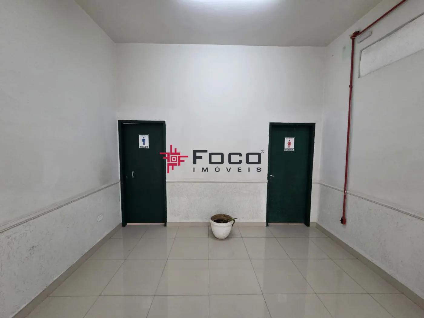 Alugar Comercial / Sala em S&atilde;o Jos&eacute; dos Campos R$ 1.500,00 - Foto 14