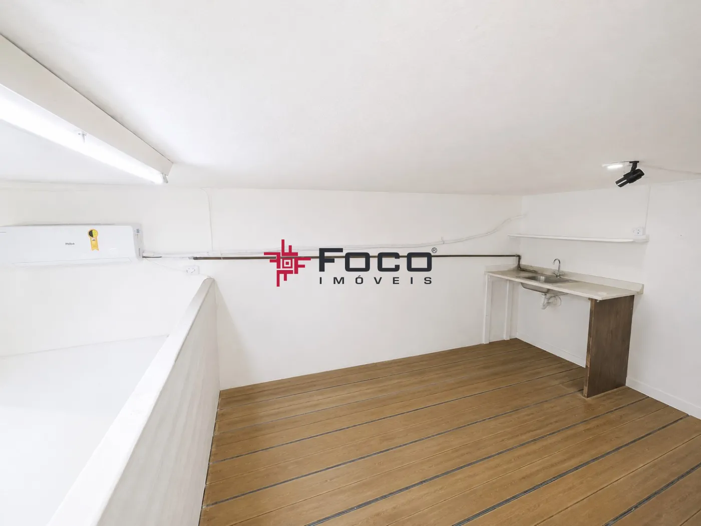 Alugar Comercial / Sala em S&atilde;o Jos&eacute; dos Campos R$ 1.500,00 - Foto 8