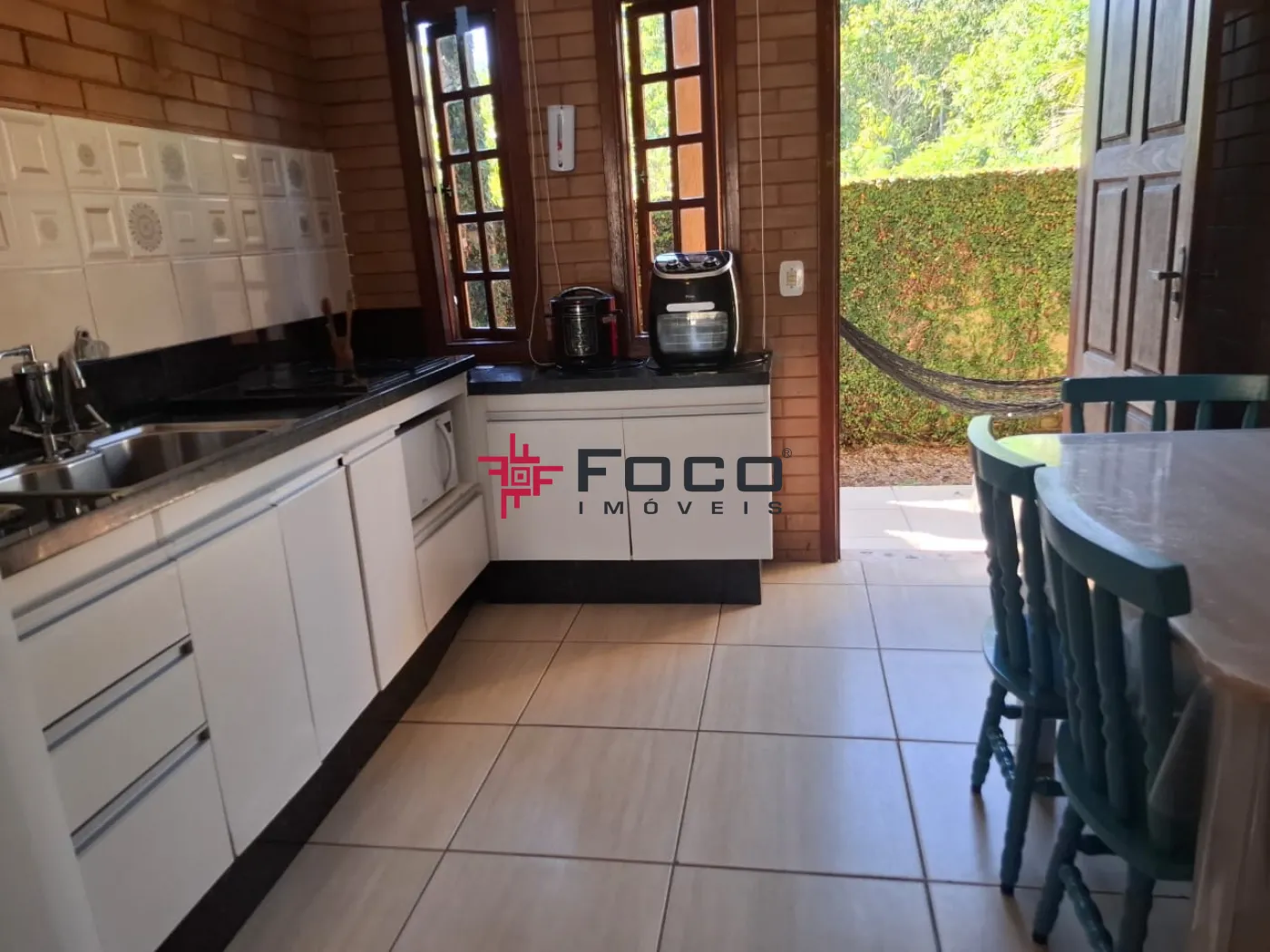 Alugar Apartamento / Padr&atilde;o em Caraguatatuba R$ 1.700,00 - Foto 4