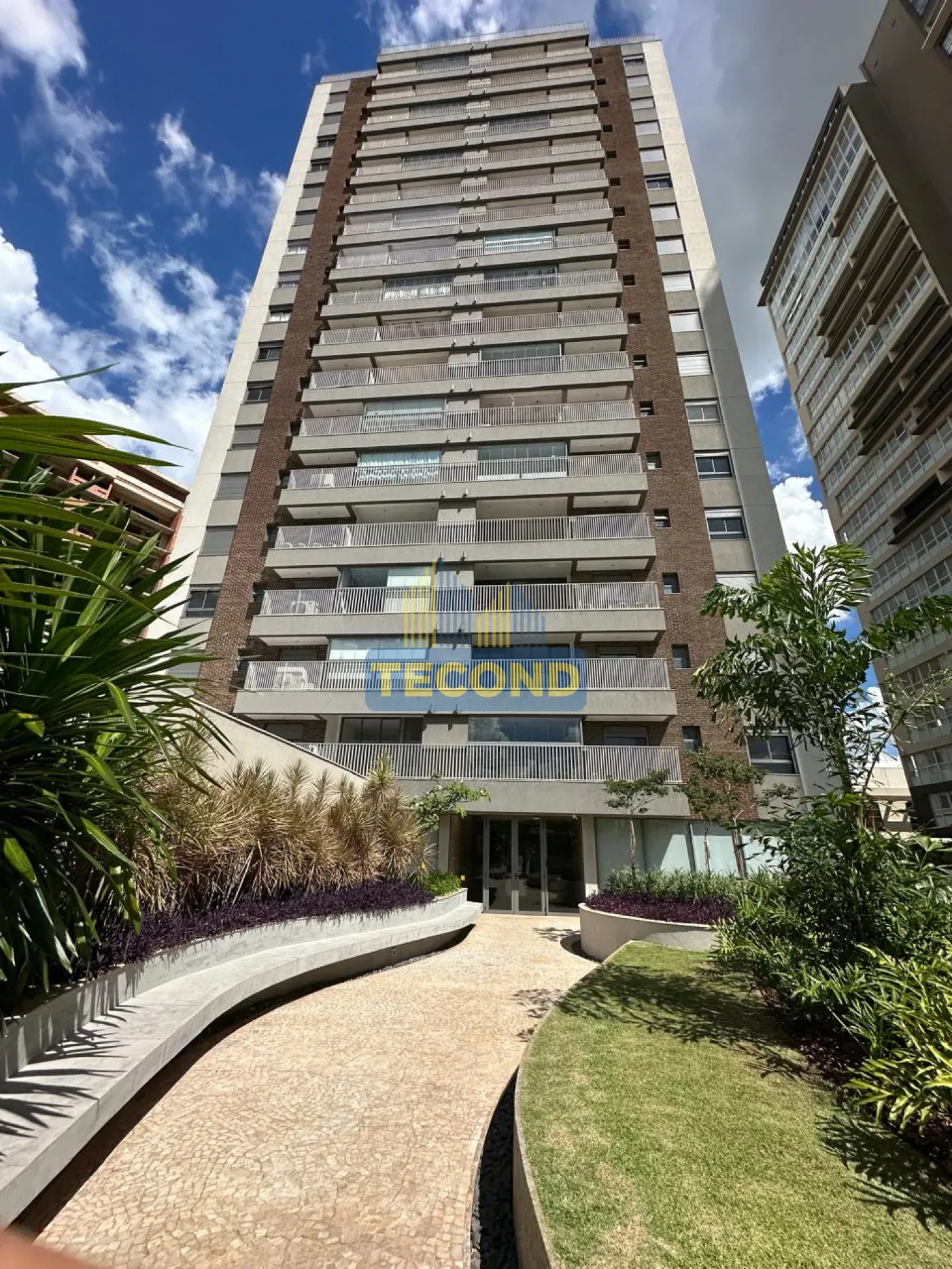 Alugar Apartamento / Padr&atilde;o em S&atilde;o Jos&eacute; do Rio Preto R$ 3.700,00 - Foto 1