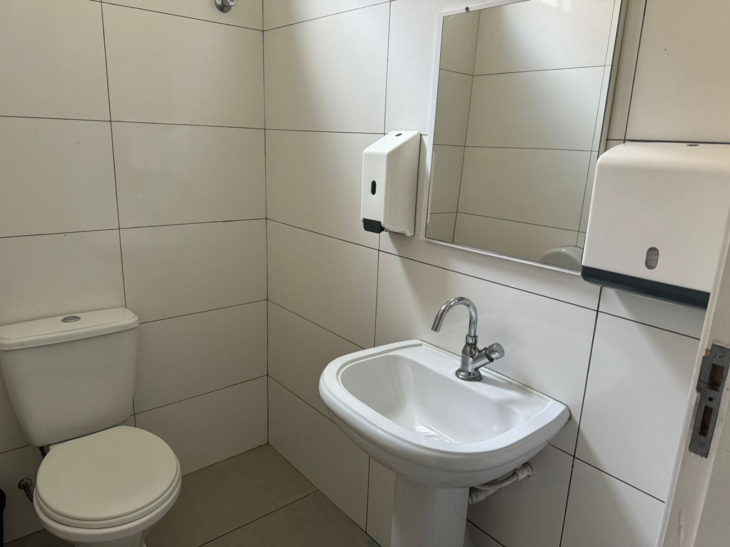 Alugar Comercial / Galp&atilde;o em Suzano R$ 45.000,00 - Foto 16