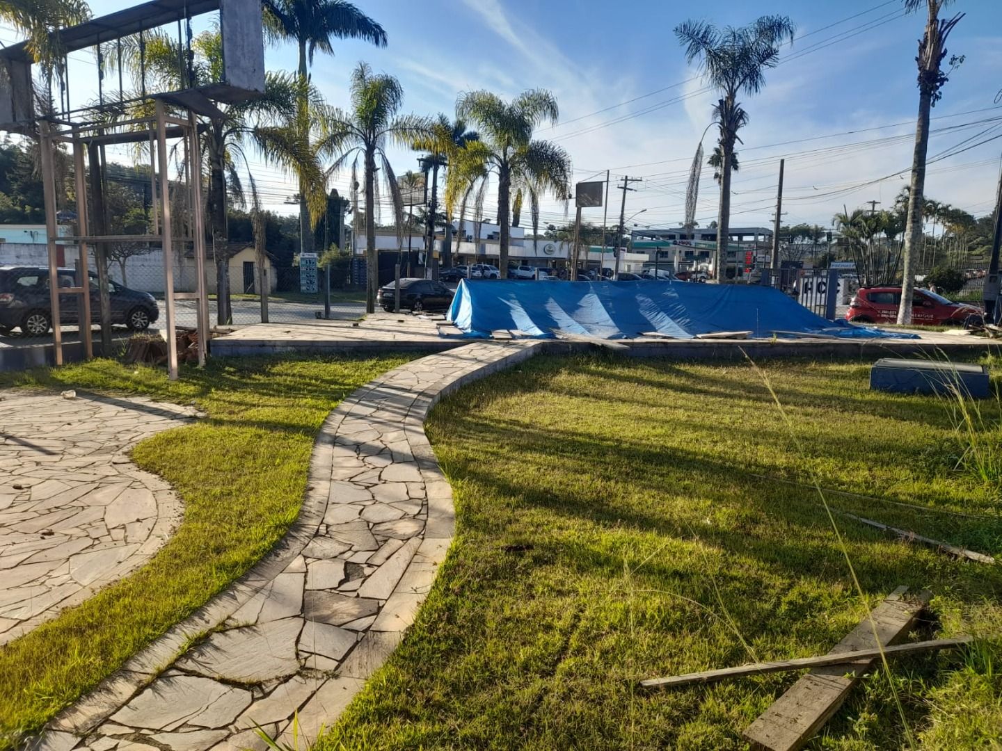 Alugar Terreno / Padr&atilde;o em Aruj&aacute; R$ 10.000,00 - Foto 5