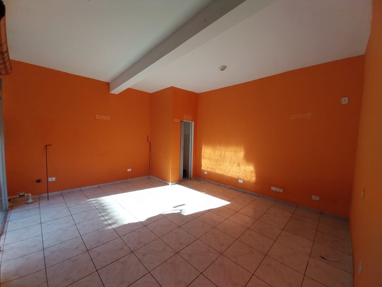 Alugar Comercial / Sal&atilde;o em S&atilde;o Paulo R$ 1.028,28 - Foto 3