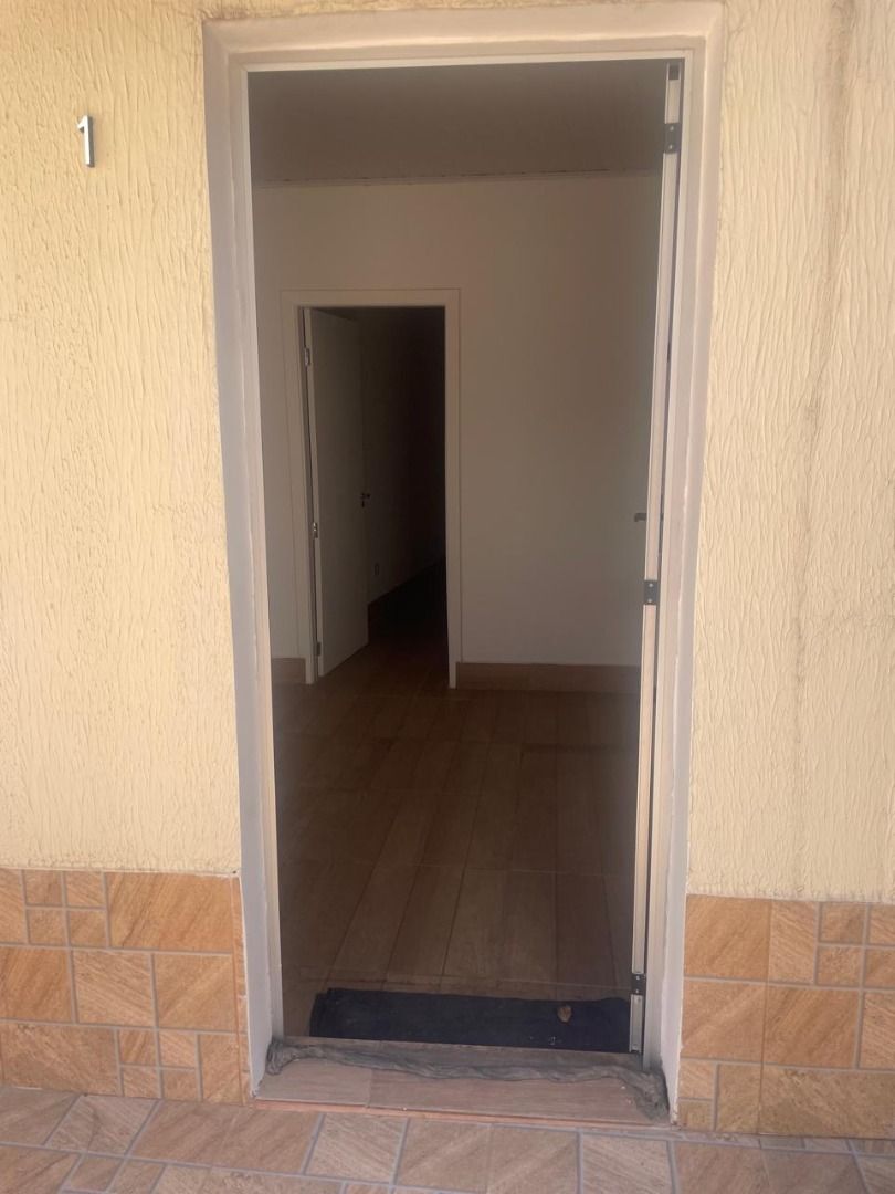 Alugar Apartamento / Sobreloja em S&atilde;o Paulo R$ 1.100,00 - Foto 7