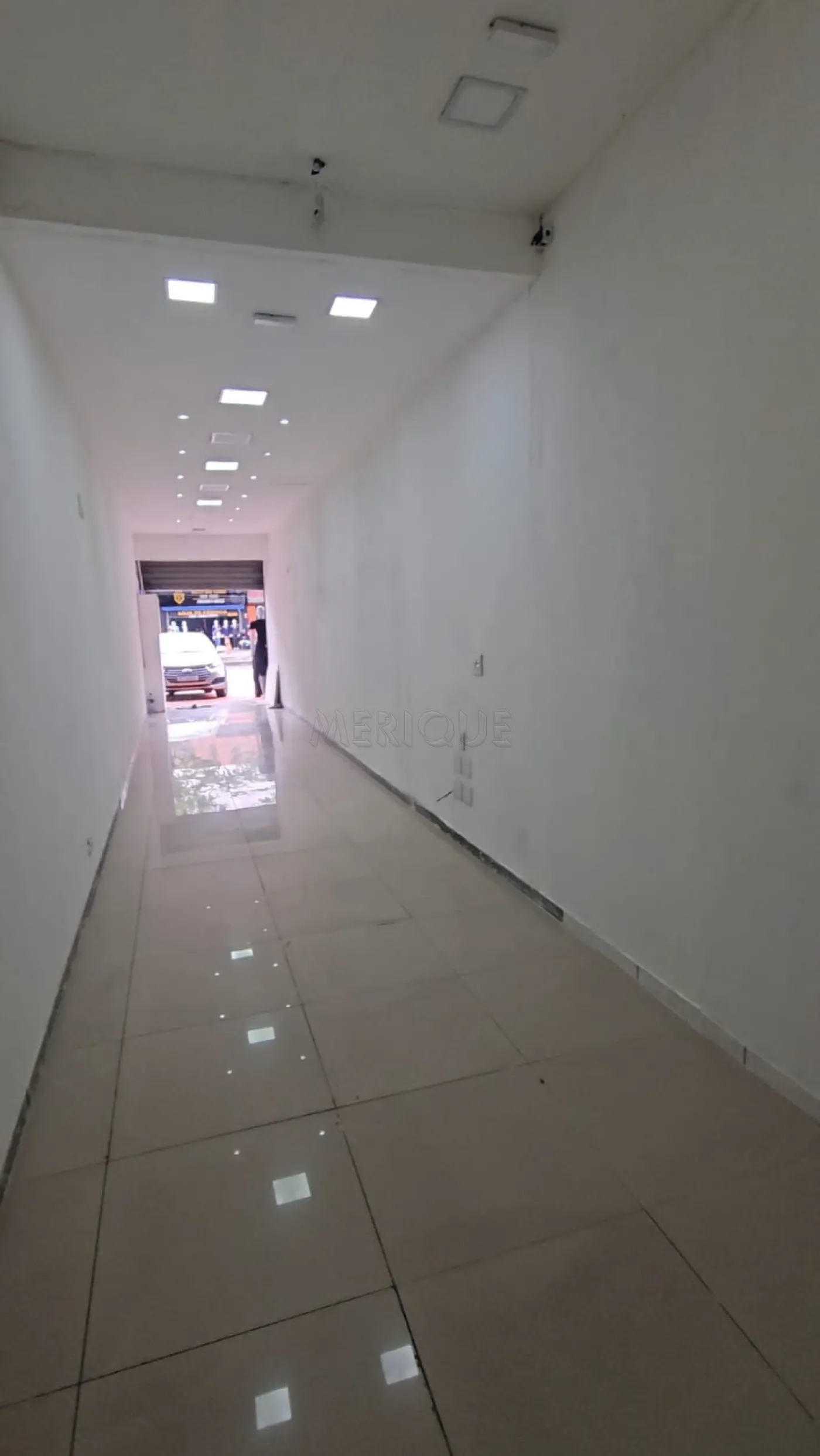 Alugar Comercial / Box em S&atilde;o Paulo R$ 5.500,00 - Foto 3