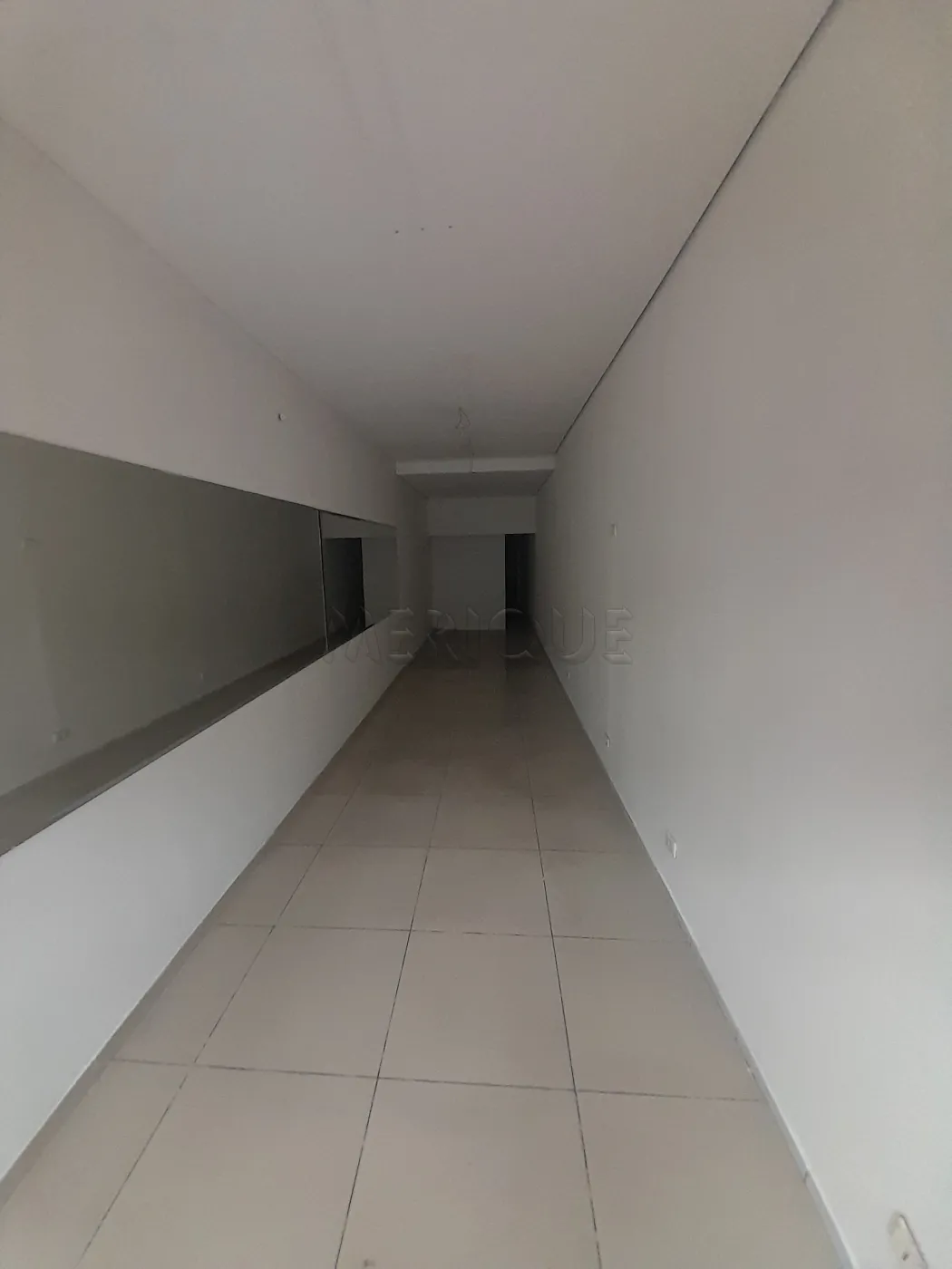 Alugar Comercial / Box em S&atilde;o Paulo R$ 4.000,00 - Foto 2