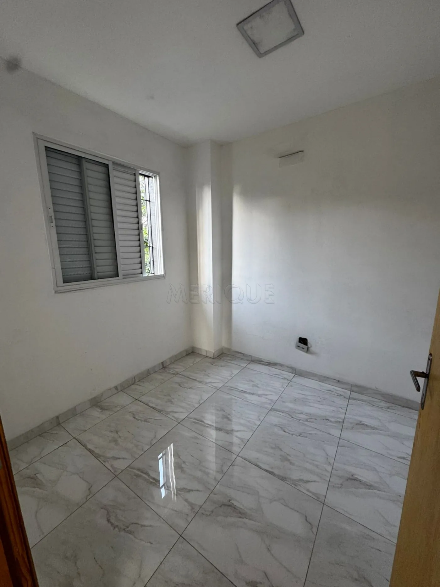 Alugar Apartamento / Sobreloja em S&atilde;o Paulo R$ 1.500,00 - Foto 7