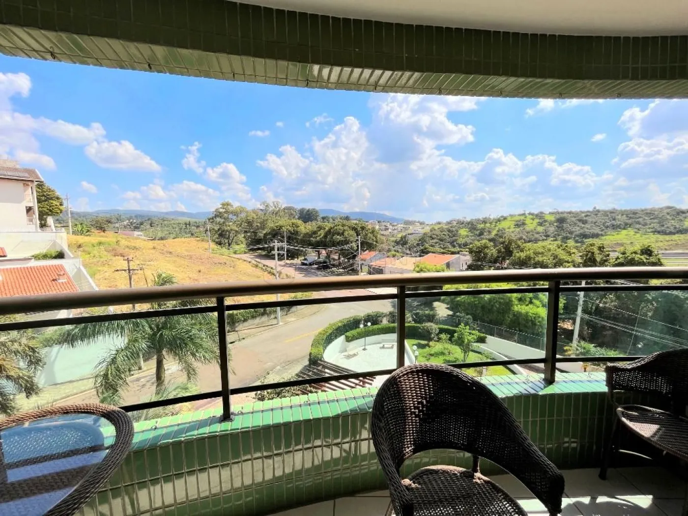 Alugar Apartamento / Padr&atilde;o em Jundia&iacute; R$ 5.000,00 - Foto 2