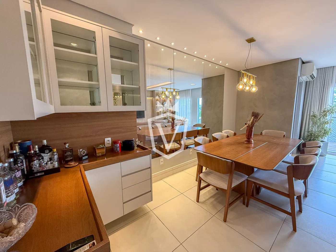 Alugar Casa / Padr&atilde;o fora condom&iacute;nio em Jundia&iacute; R$ 8.700,00 - Foto 3