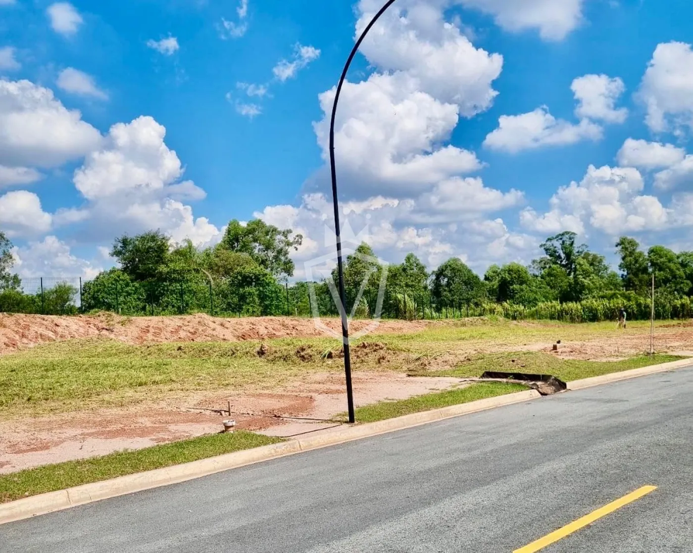 Comprar Terreno / Condom&iacute;nio em Jundia&iacute; R$ 660.000,00 - Foto 1