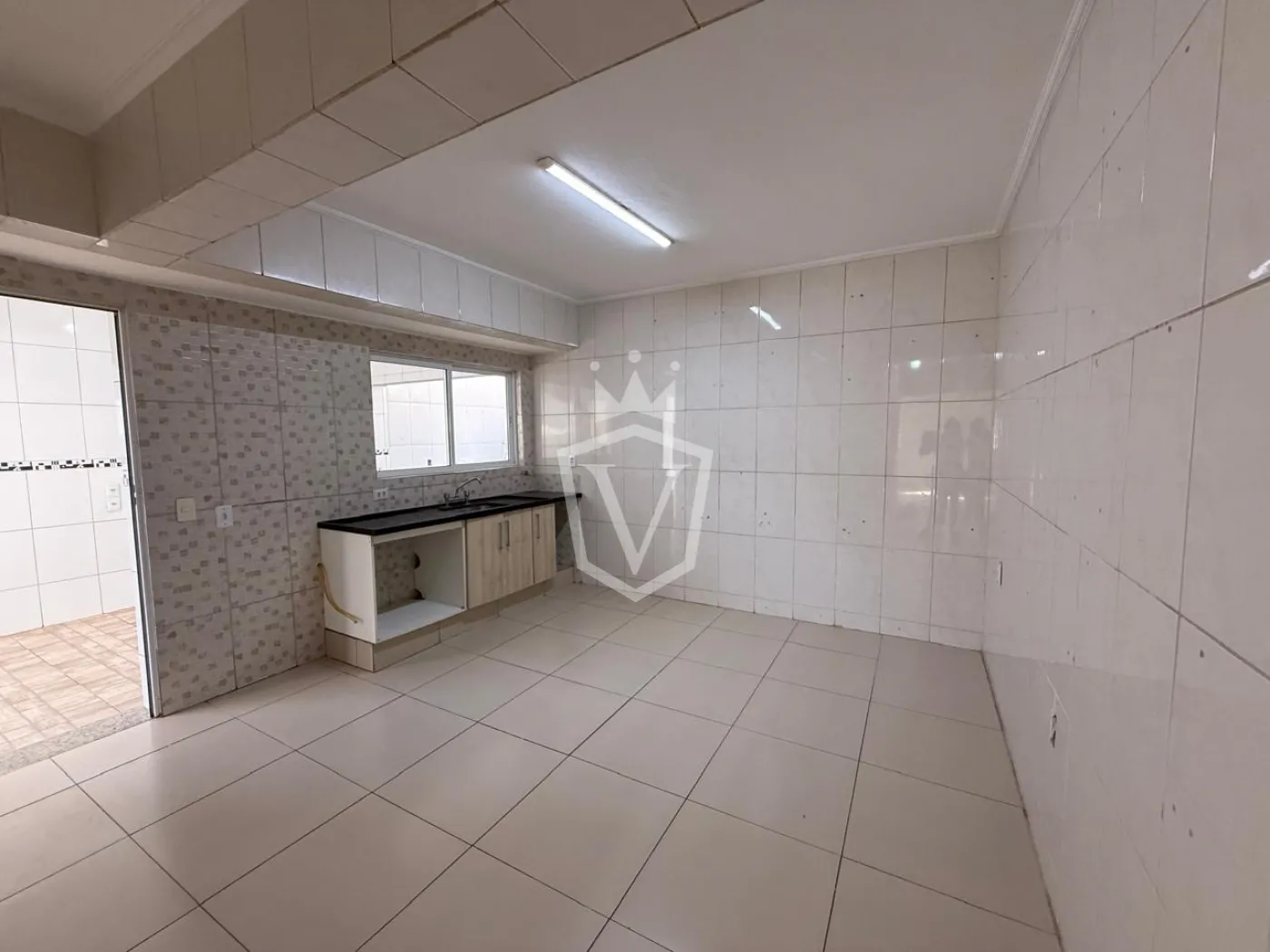 Alugar Casa / Padr&atilde;o fora condom&iacute;nio em V&aacute;rzea Paulista R$ 3.200,00 - Foto 4
