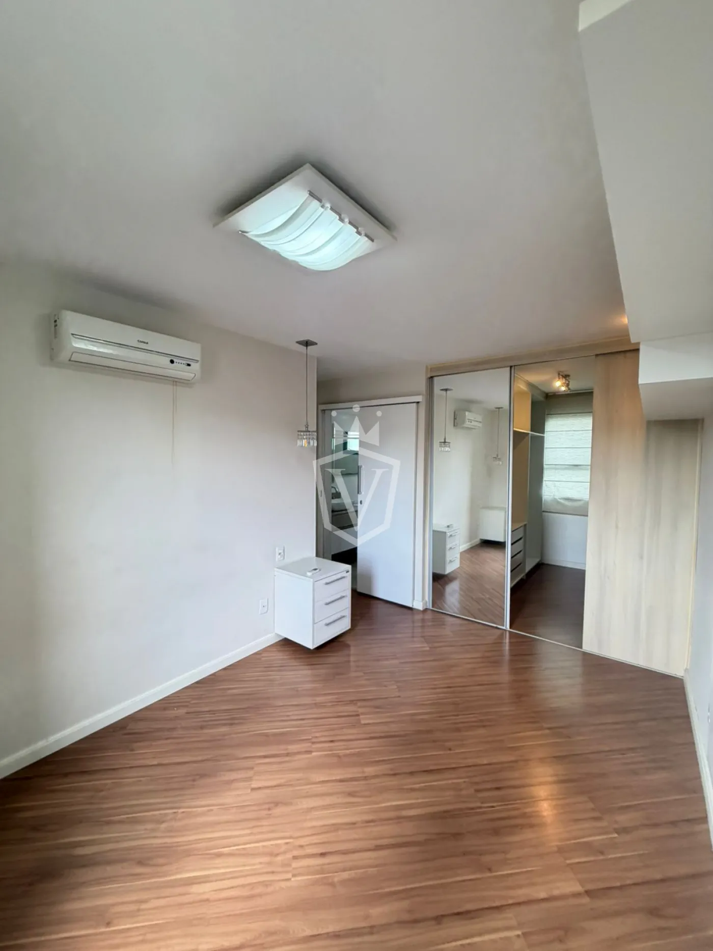 Comprar Apartamento / Padr&atilde;o em Jundia&iacute; R$ 940.000,00 - Foto 4