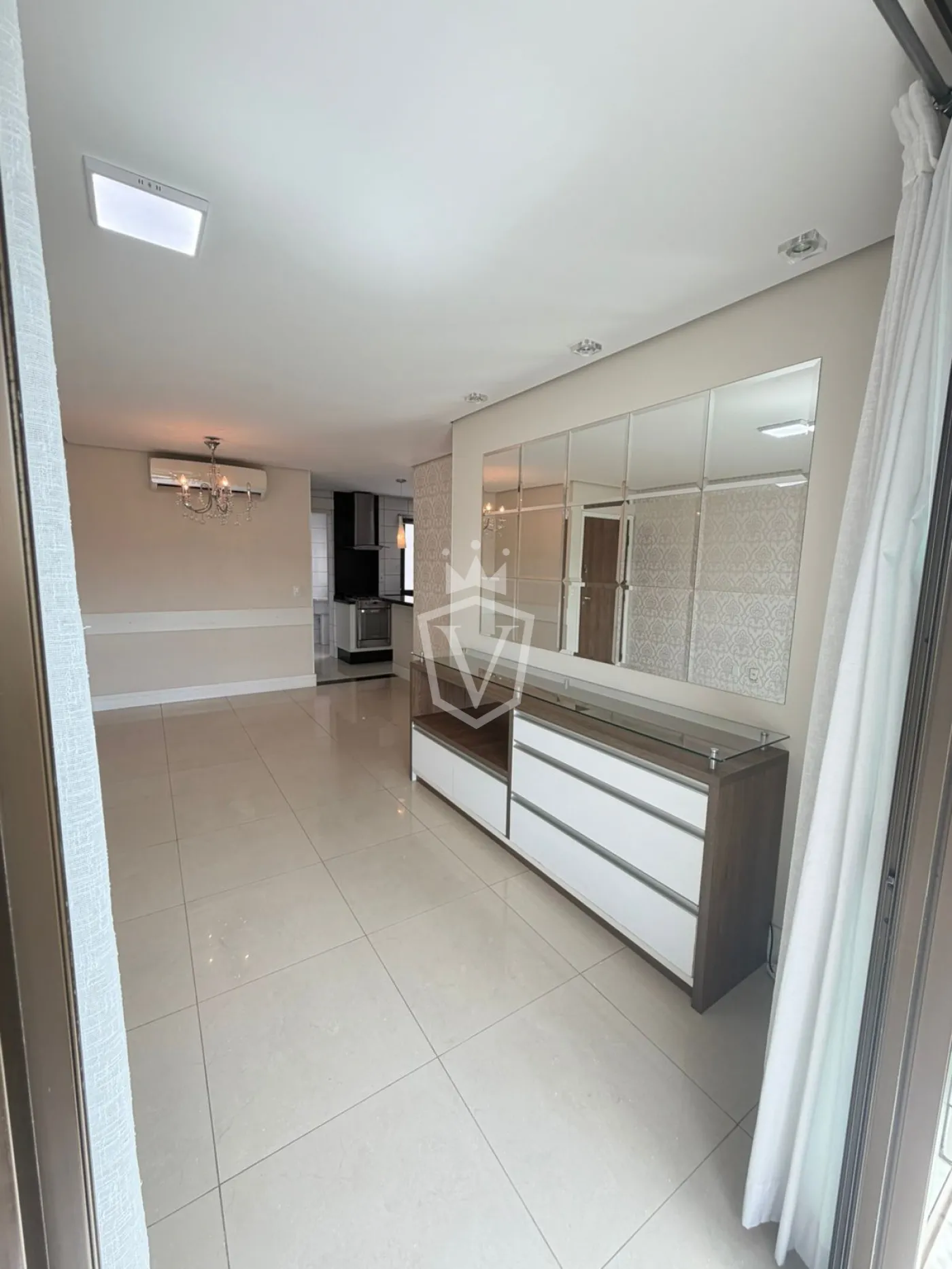Comprar Apartamento / Padr&atilde;o em Jundia&iacute; R$ 940.000,00 - Foto 17