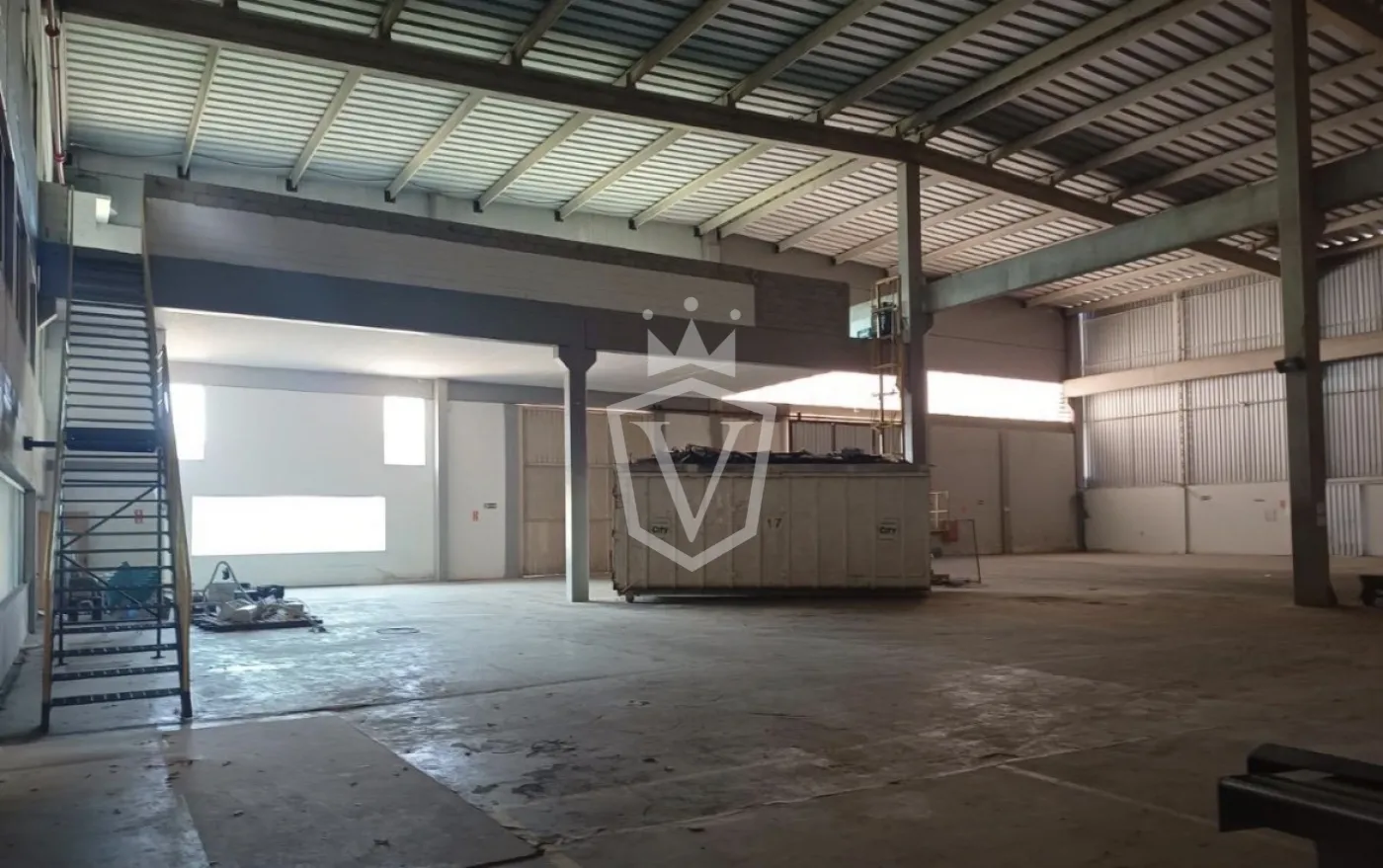 Alugar Comercial / Galp&atilde;o em V&aacute;rzea Paulista R$ 35.000,00 - Foto 16