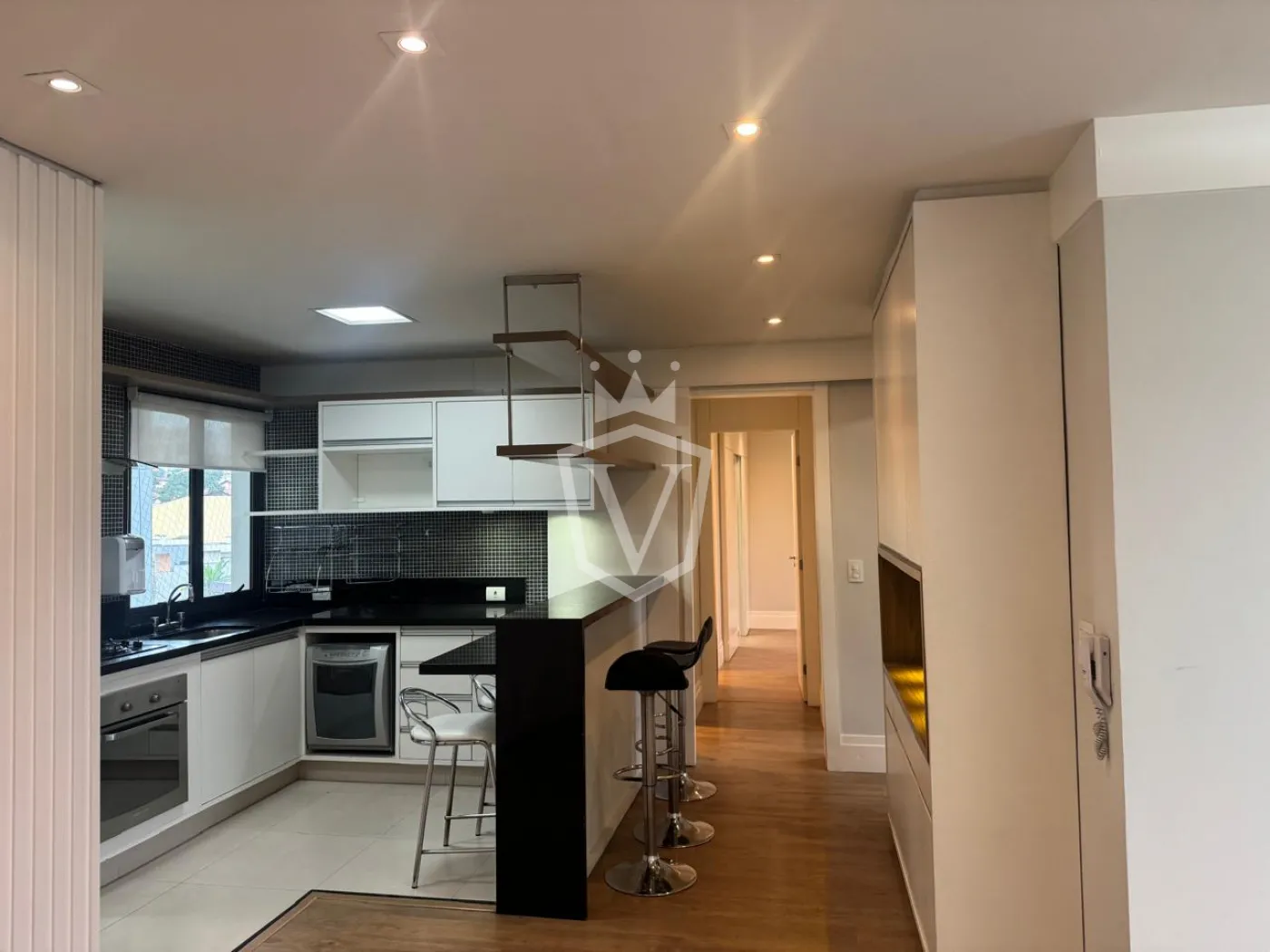 Comprar Apartamento / Padr&atilde;o em Jundia&iacute; R$ 950.000,00 - Foto 4