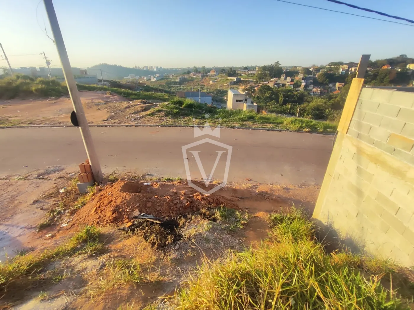 Comprar Terreno / Padr&atilde;o fora condom&iacute;nio em V&aacute;rzea Paulista R$ 210.000,00 - Foto 2