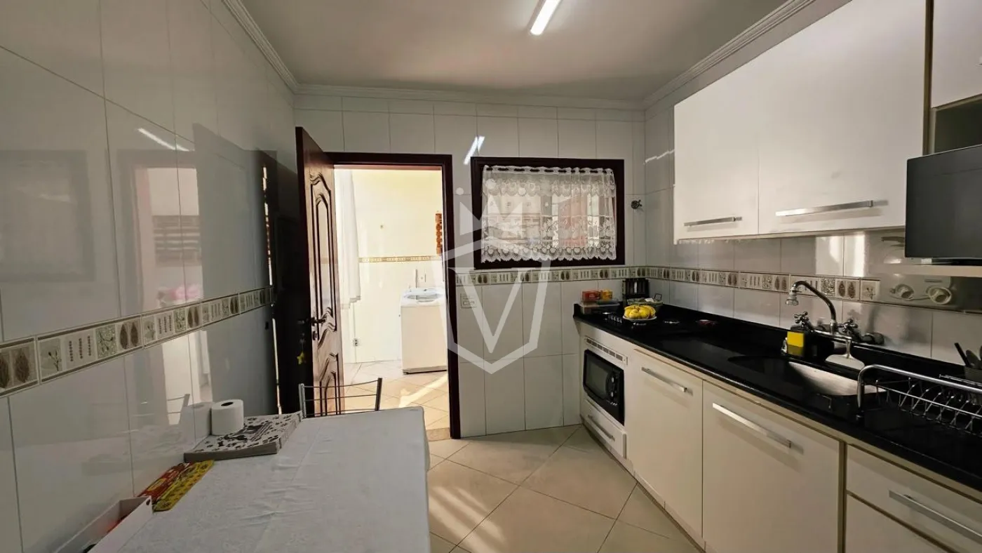 Comprar Casa / Padr&atilde;o fora condom&iacute;nio em Jundia&iacute; R$ 1.400.000,00 - Foto 5