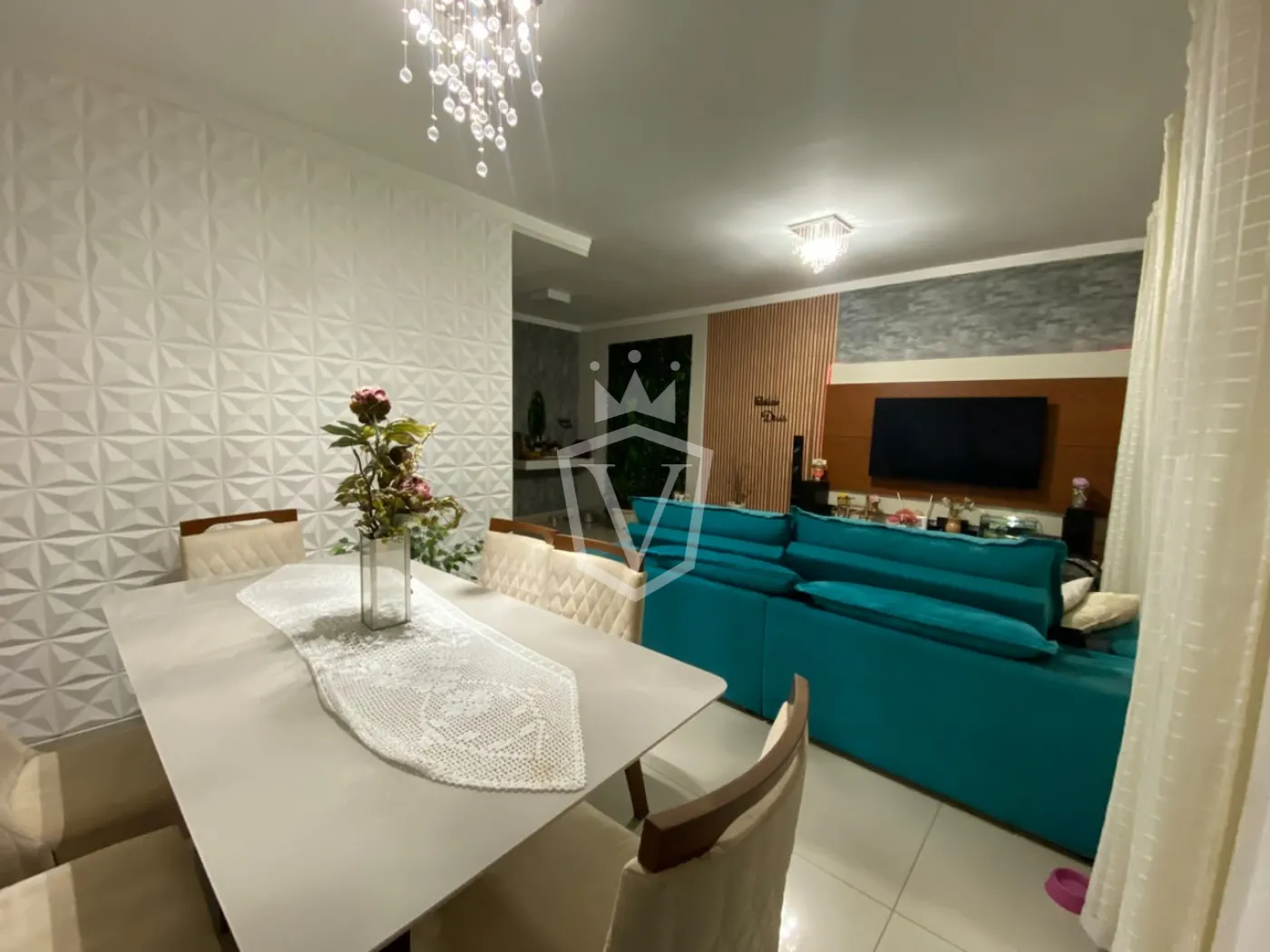 Comprar Casa / Padr&atilde;o fora condom&iacute;nio em V&aacute;rzea Paulista R$ 690.000,00 - Foto 3