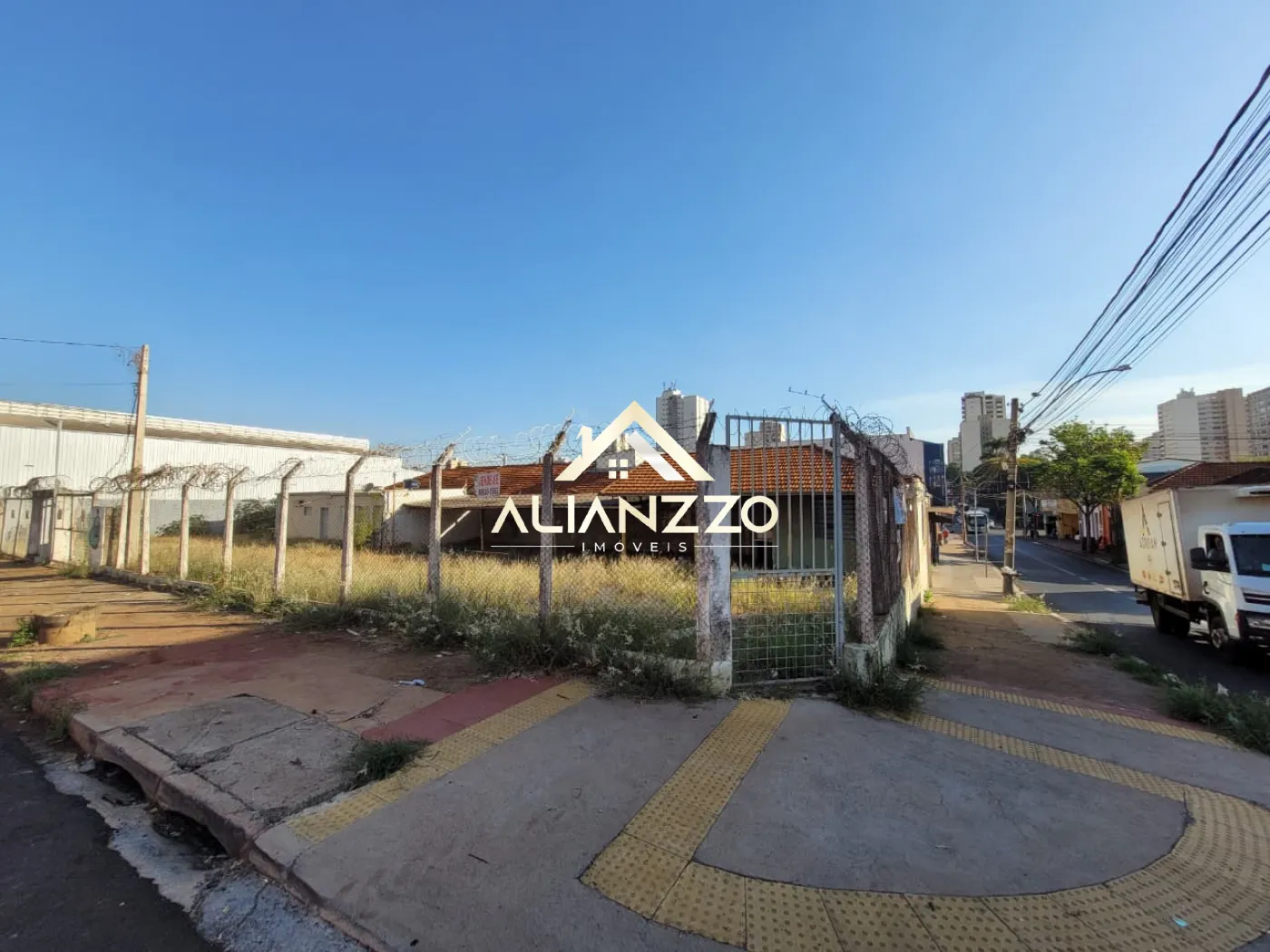 Alugar Terreno / Padr&atilde;o em Ribeir&atilde;o Preto R$ 6.000,00 - Foto 4