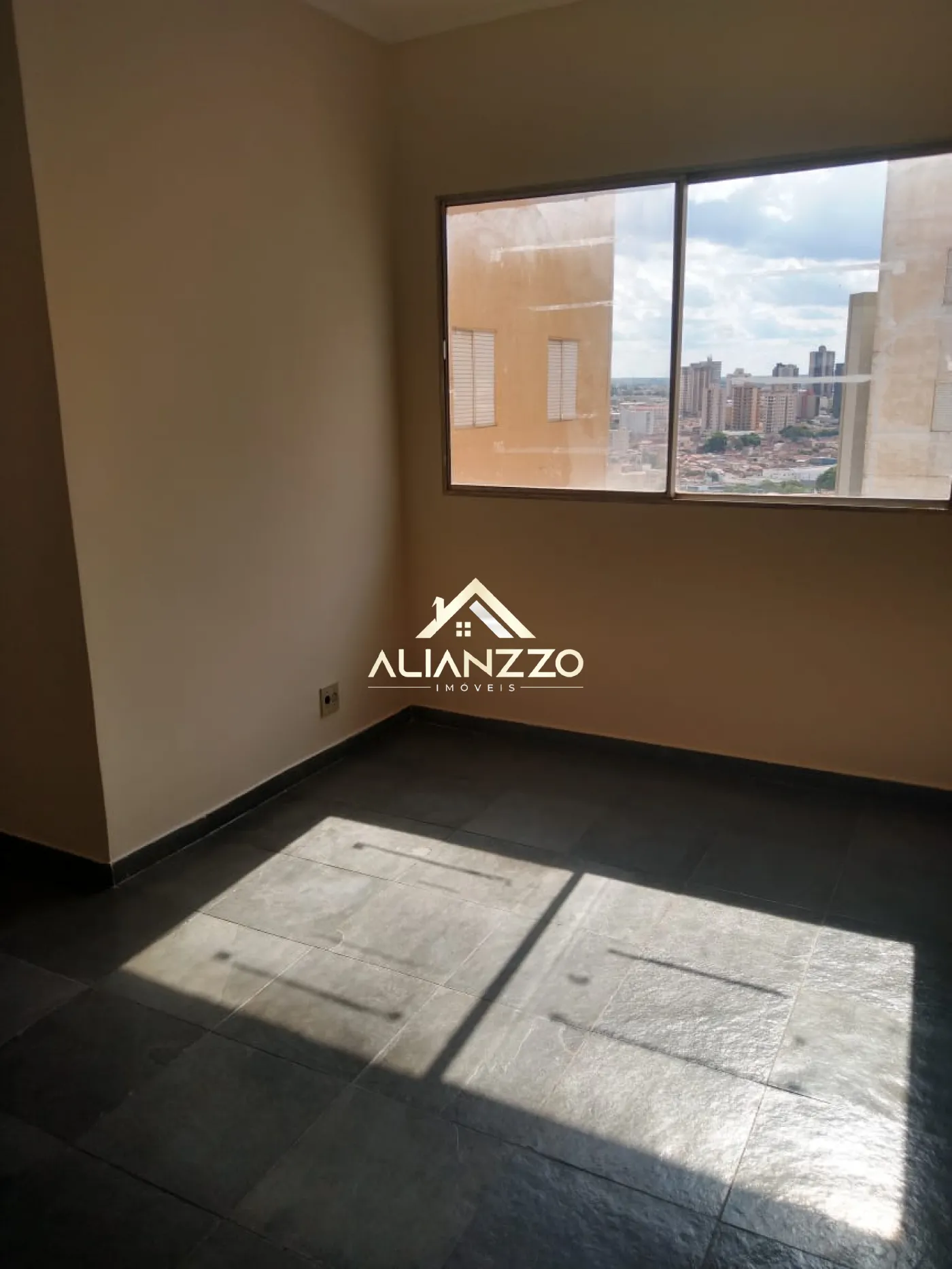 Alugar Apartamento / Padr&atilde;o em Ribeir&atilde;o Preto R$ 1.300,00 - Foto 3