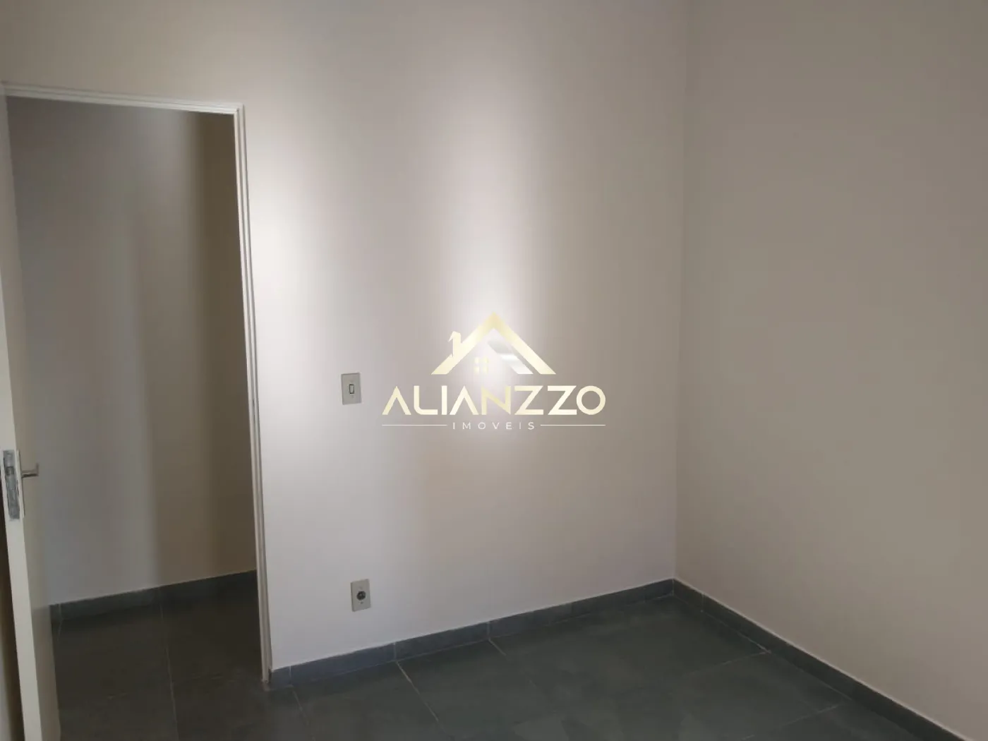 Alugar Apartamento / Padr&atilde;o em Ribeir&atilde;o Preto R$ 1.300,00 - Foto 9