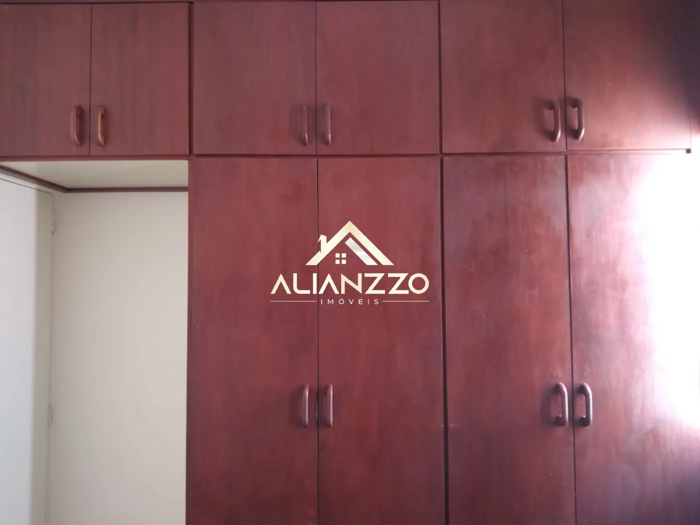 Alugar Apartamento / Padr&atilde;o em Ribeir&atilde;o Preto R$ 1.300,00 - Foto 13