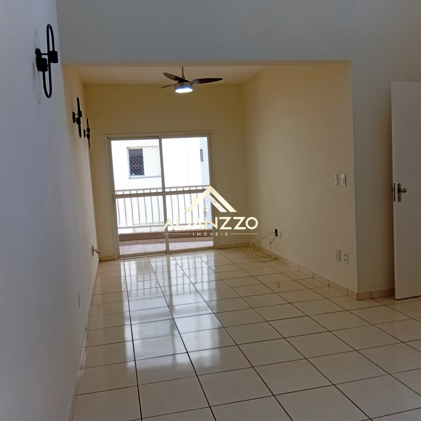 Alugar Apartamento / Padr&atilde;o em Ribeir&atilde;o Preto R$ 3.500,00 - Foto 2