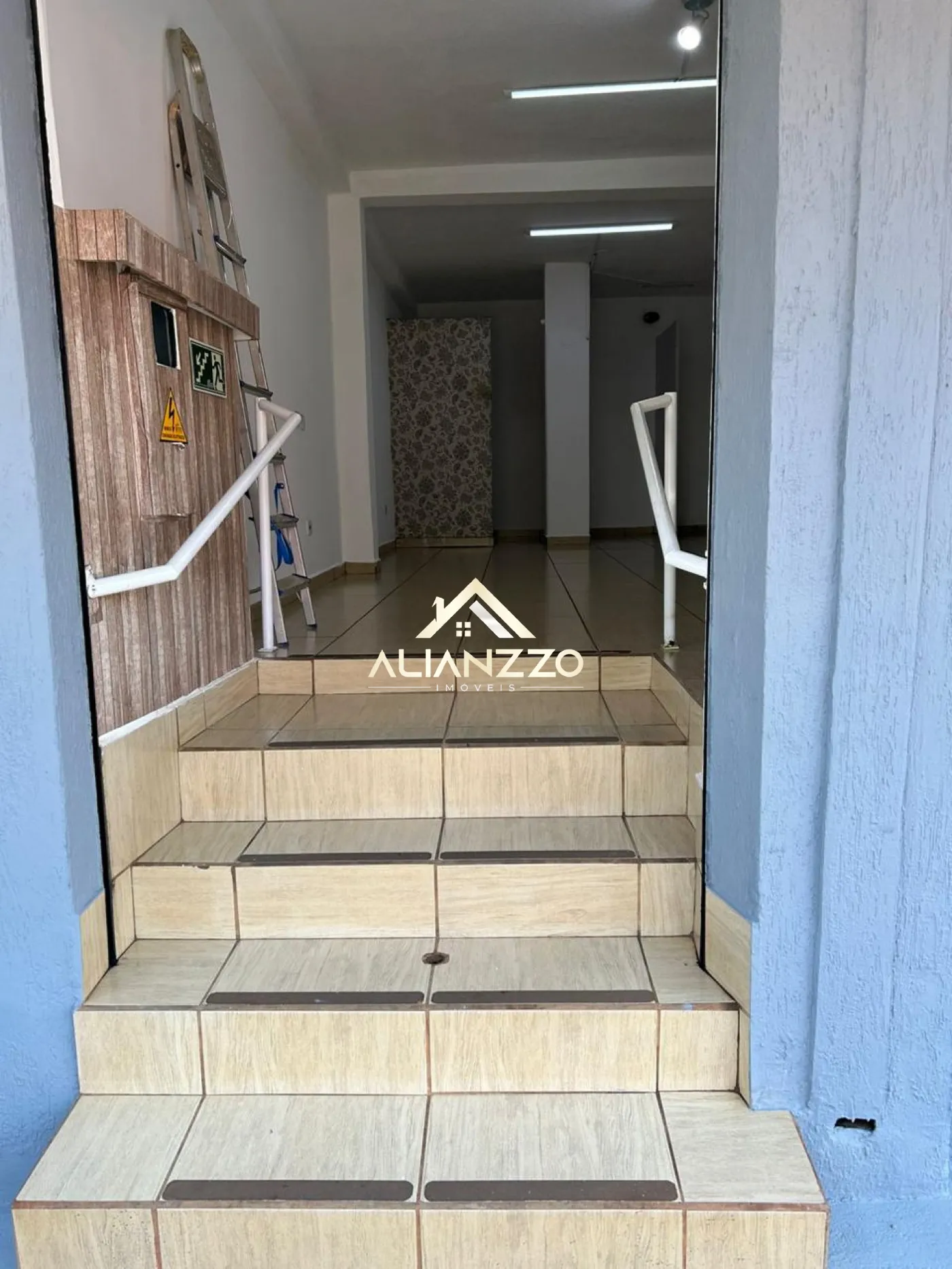 Alugar Comercial padr&atilde;o / Sal&atilde;o Comercial em Ribeir&atilde;o Preto R$ 2.500,00 - Foto 3