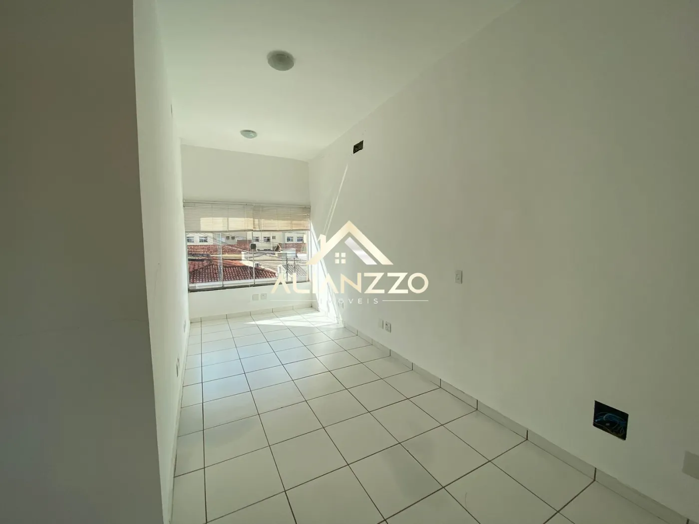 Alugar Comercial padr&atilde;o / Ponto Comercial em Ribeir&atilde;o Preto R$ 1.600,00 - Foto 2