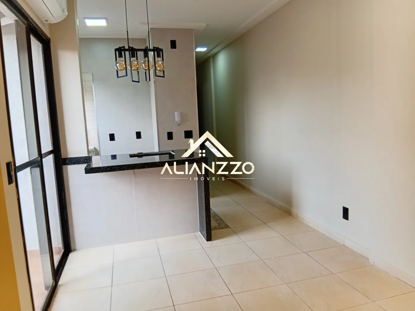 Alugar Apartamento / Padr&atilde;o em Ribeir&atilde;o Preto R$ 2.000,00 - Foto 2