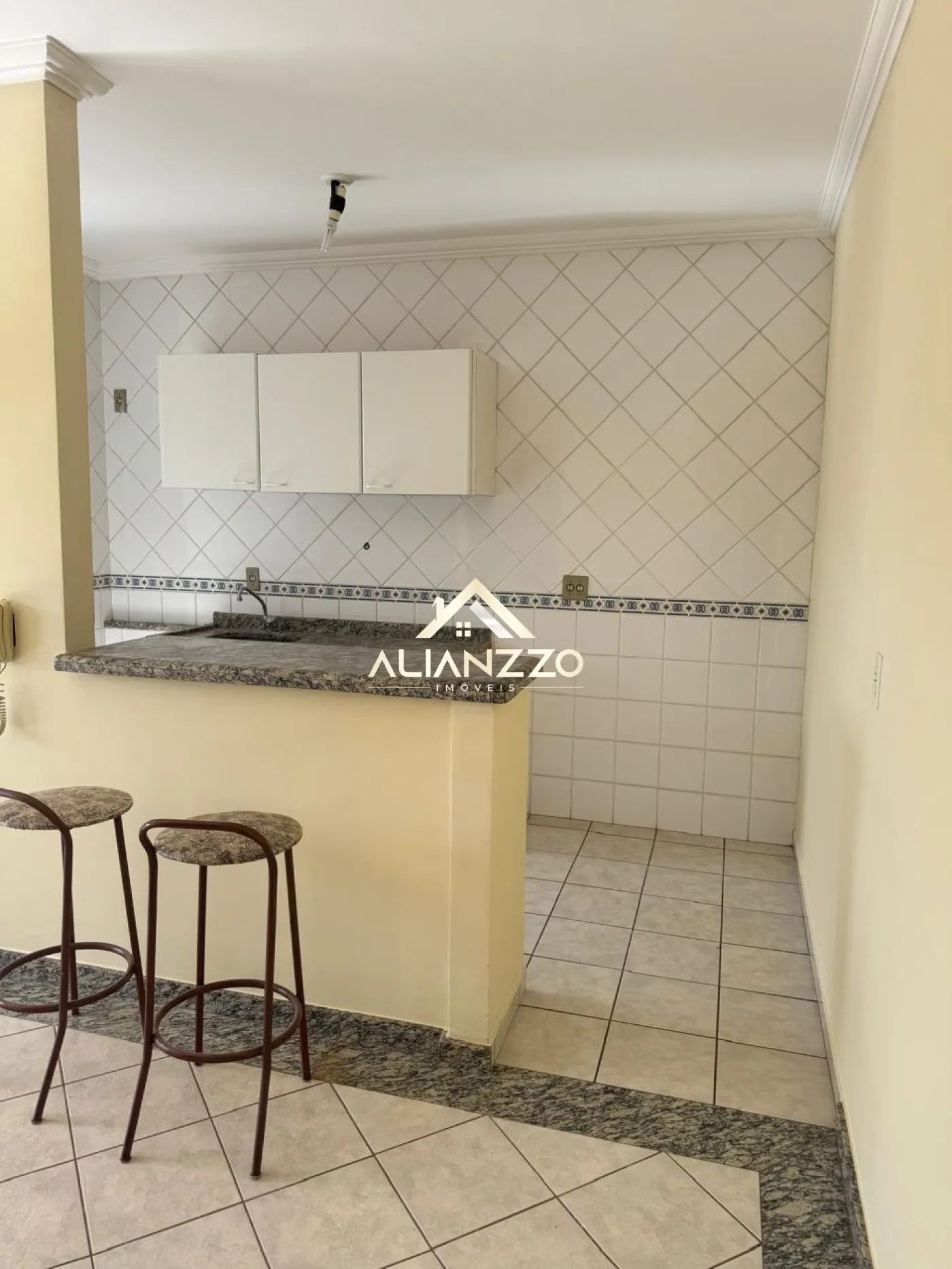 Alugar Apartamento / Padr&atilde;o em Ribeir&atilde;o Preto R$ 1.400,00 - Foto 5