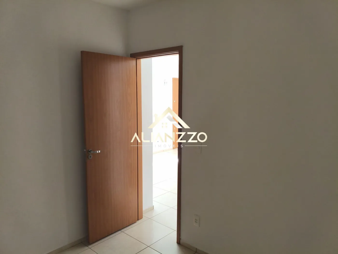 Comprar Apartamento / Padr&atilde;o em Ribeir&atilde;o Preto R$ 213.000,00 - Foto 2