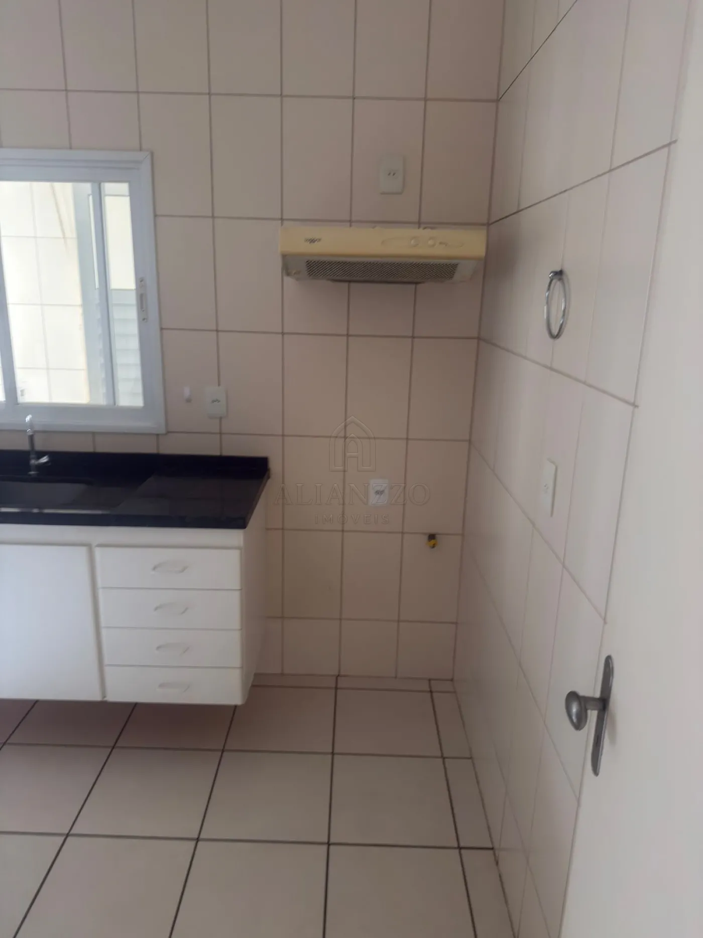 Alugar Apartamento / Padr&atilde;o em Ribeir&atilde;o Preto R$ 2.700,00 - Foto 4
