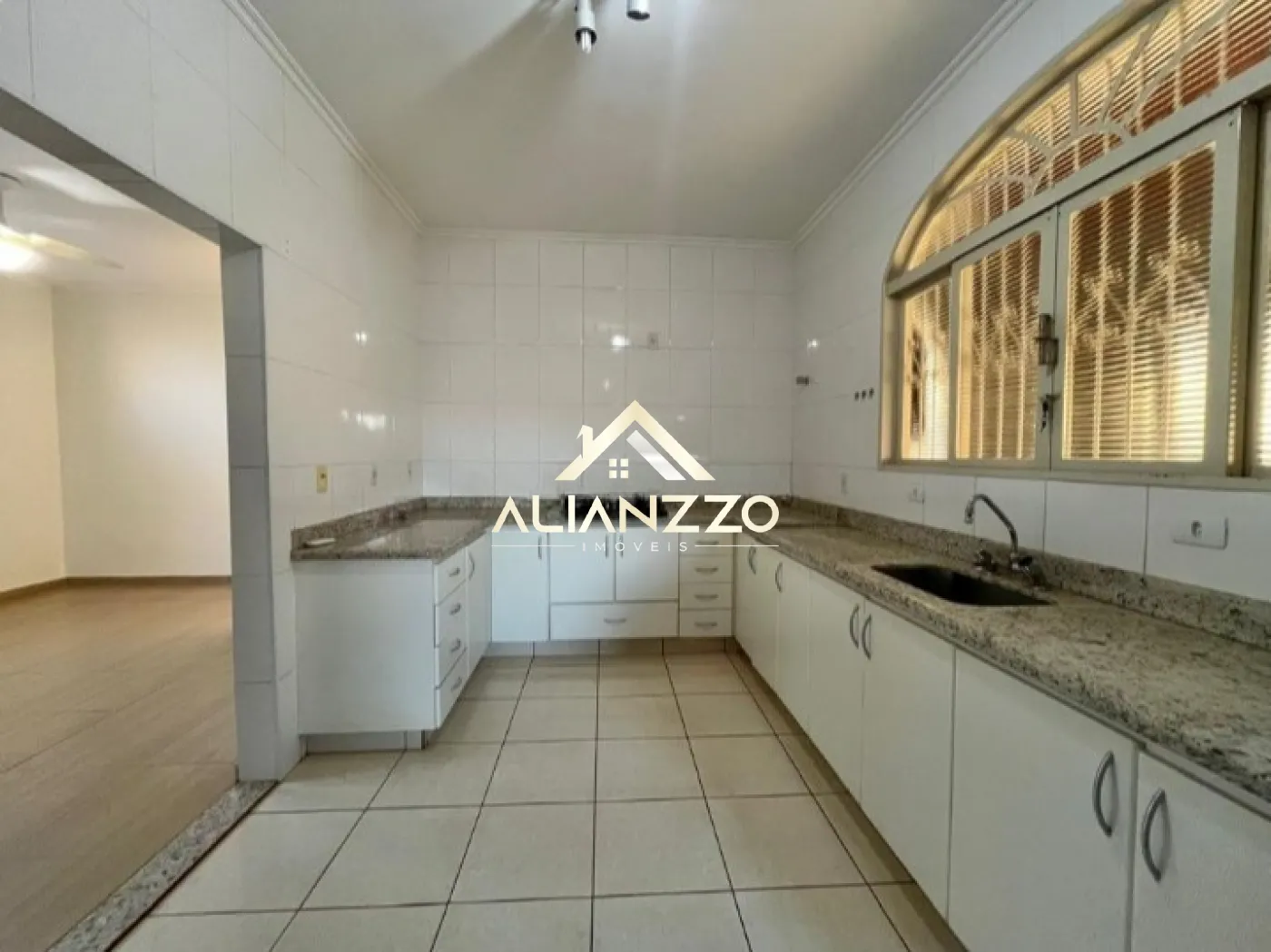 Comprar Casa / Padr&atilde;o em Ribeir&atilde;o Preto R$ 565.000,00 - Foto 5
