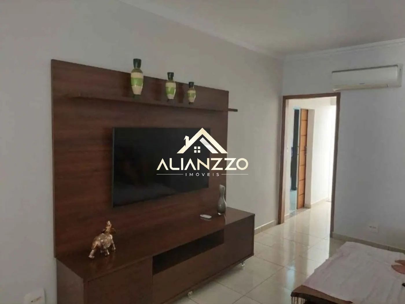 Comprar Casa / Padr&atilde;o em Ribeir&atilde;o Preto R$ 555.000,00 - Foto 3