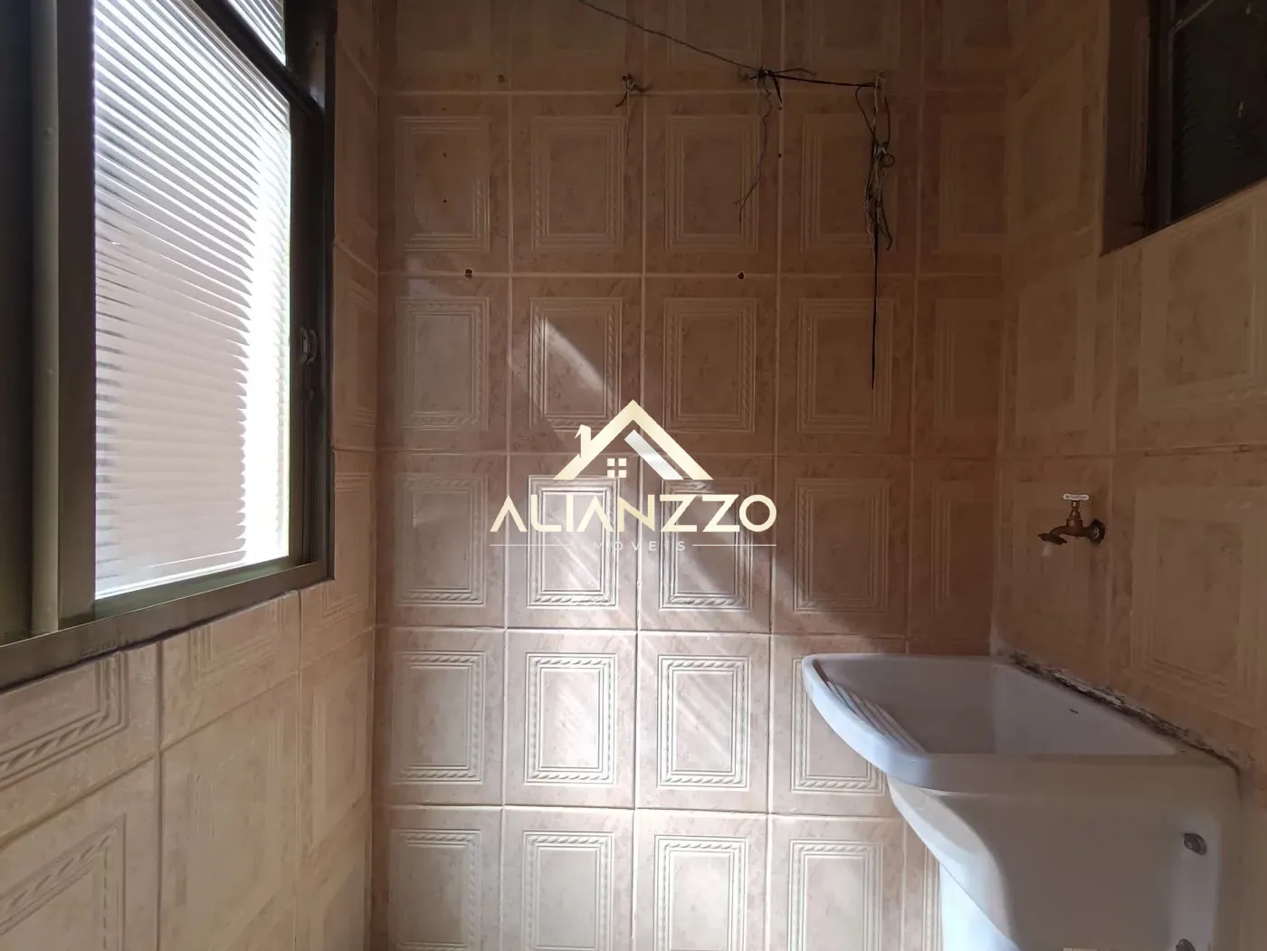 Alugar Apartamento / Padr&atilde;o em Ribeir&atilde;o Preto R$ 1.000,00 - Foto 15