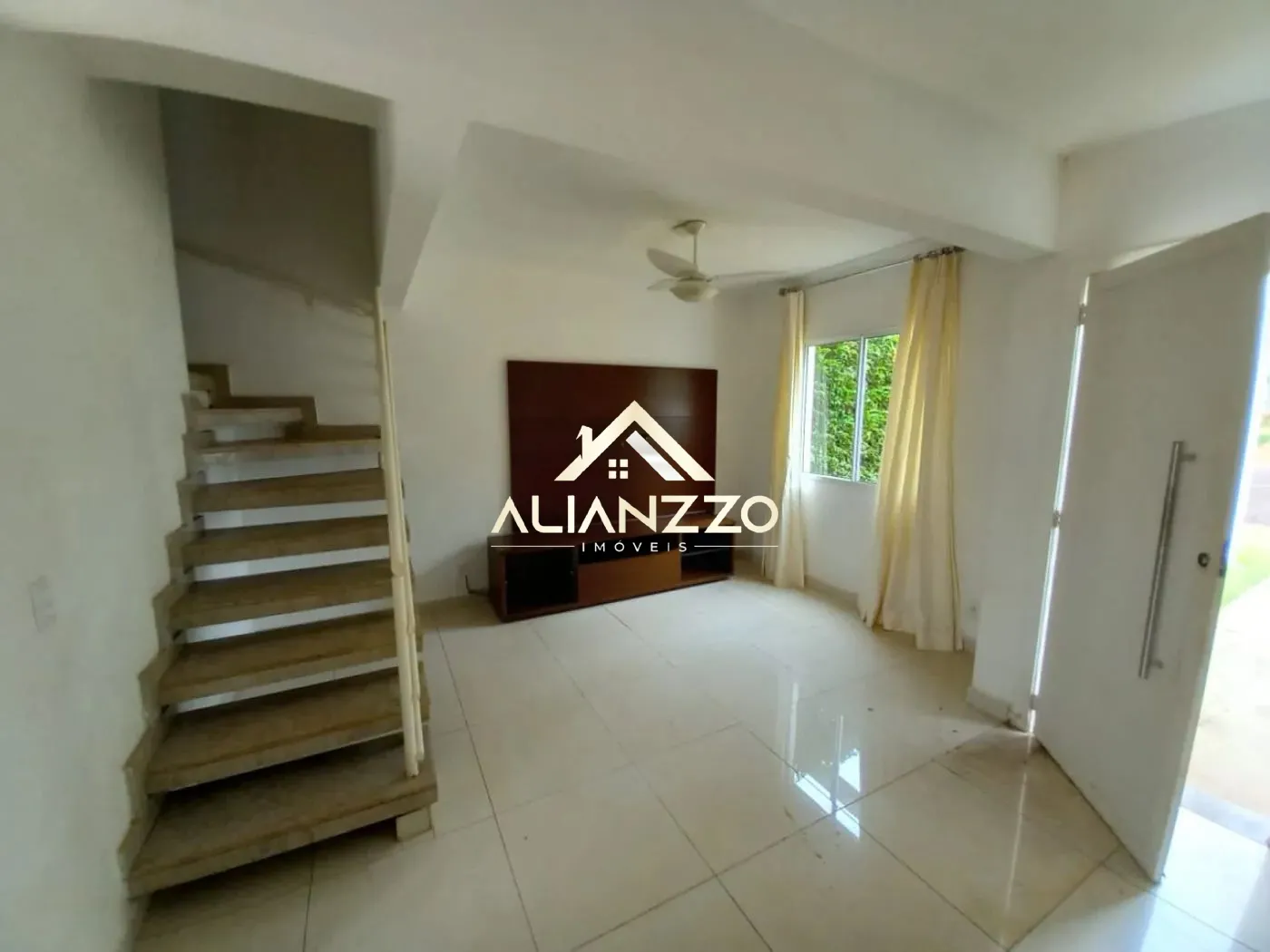 Alugar Casa Condom&iacute;nio / Padr&atilde;o em Ribeir&atilde;o Preto R$ 3.100,00 - Foto 2