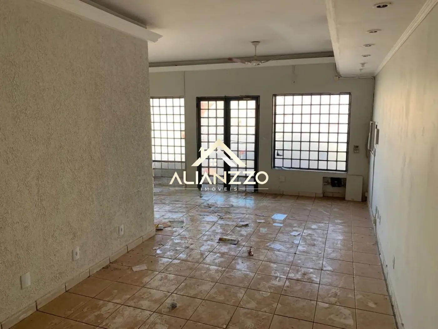Alugar Comercial padr&atilde;o / Casa Comercial em Ribeir&atilde;o Preto R$ 2.000,00 - Foto 3