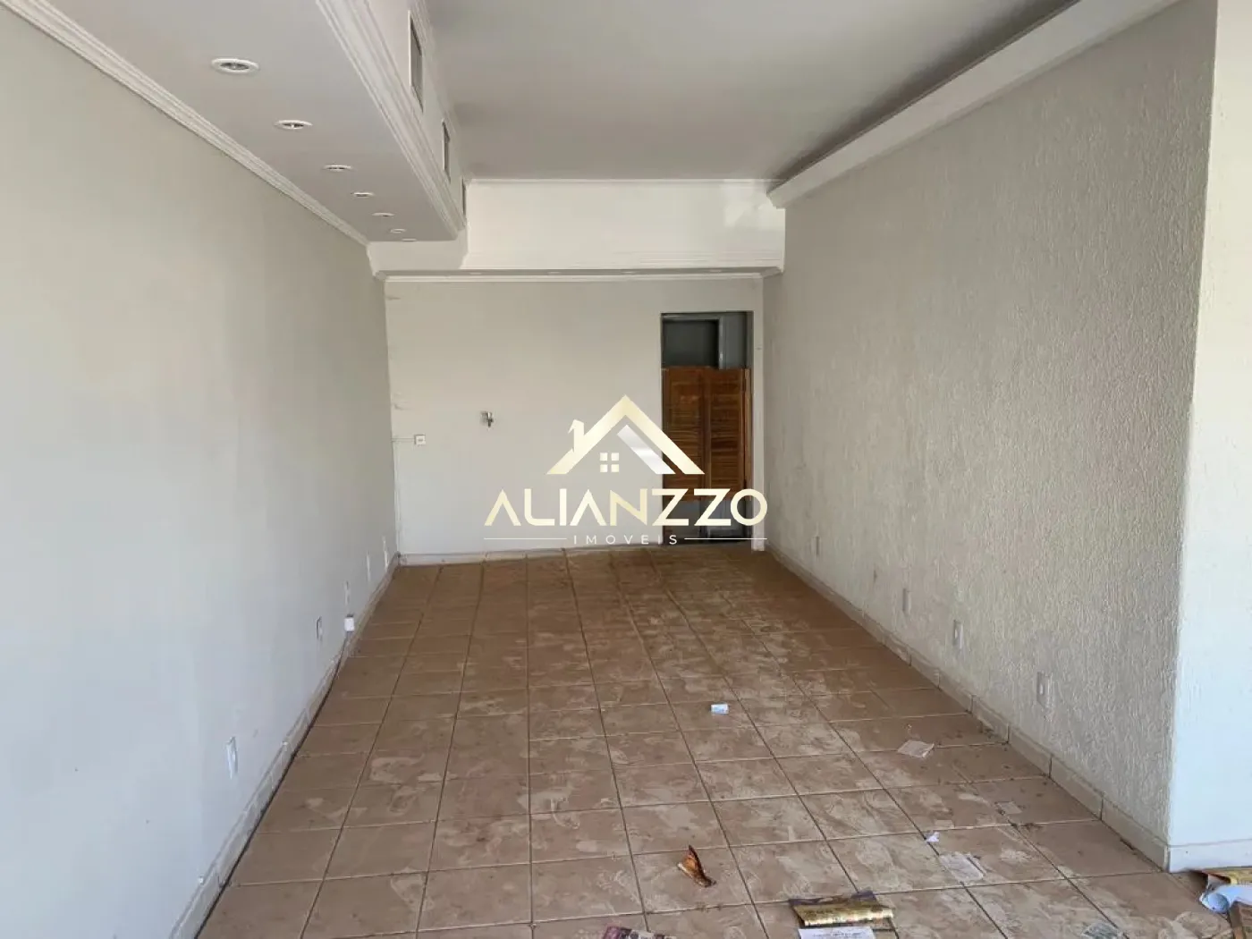 Alugar Comercial padr&atilde;o / Casa Comercial em Ribeir&atilde;o Preto R$ 2.000,00 - Foto 4