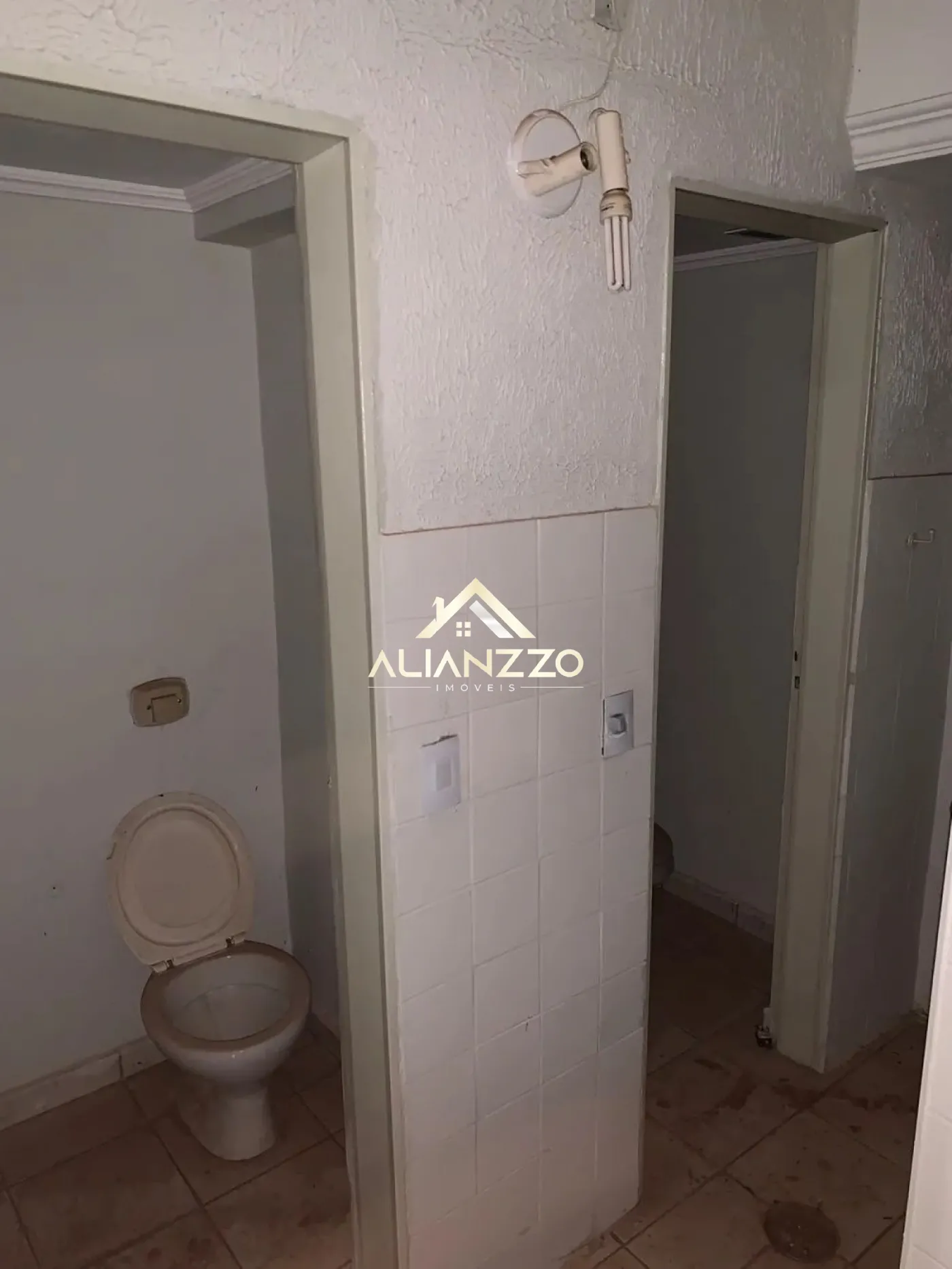 Alugar Comercial padr&atilde;o / Casa Comercial em Ribeir&atilde;o Preto R$ 2.000,00 - Foto 5