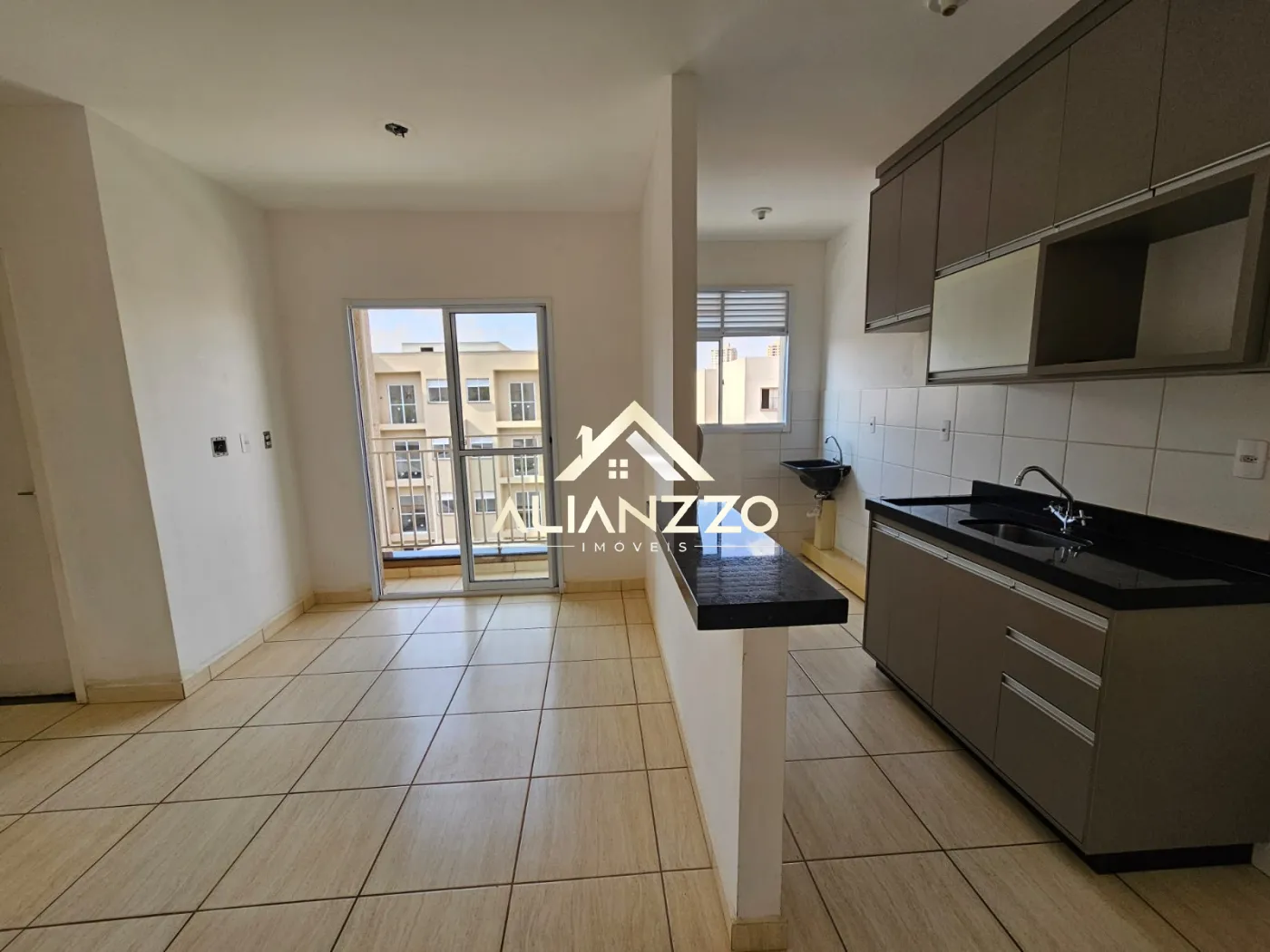 Comprar Apartamento / Padr&atilde;o em Bonfim Paulista R$ 180.000,00 - Foto 2
